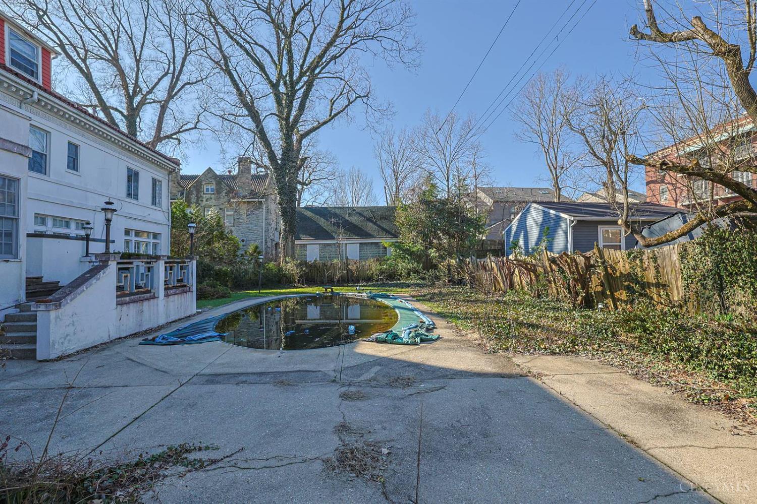 2717 Johnstone Place