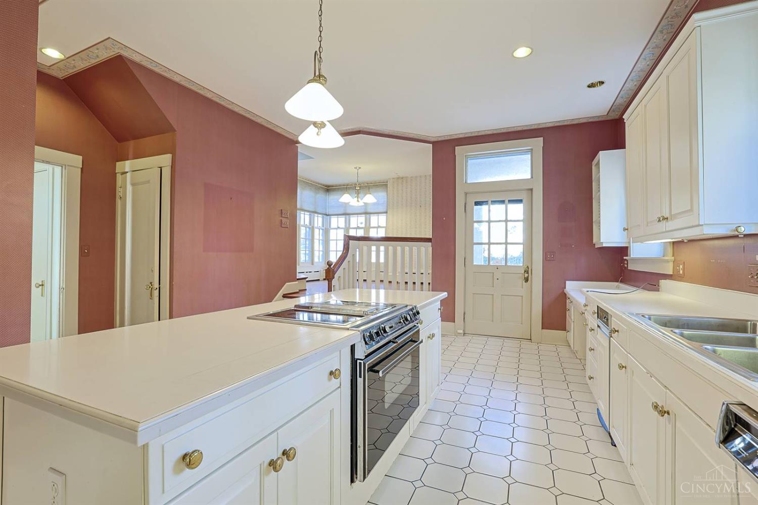 2717 Johnstone Place