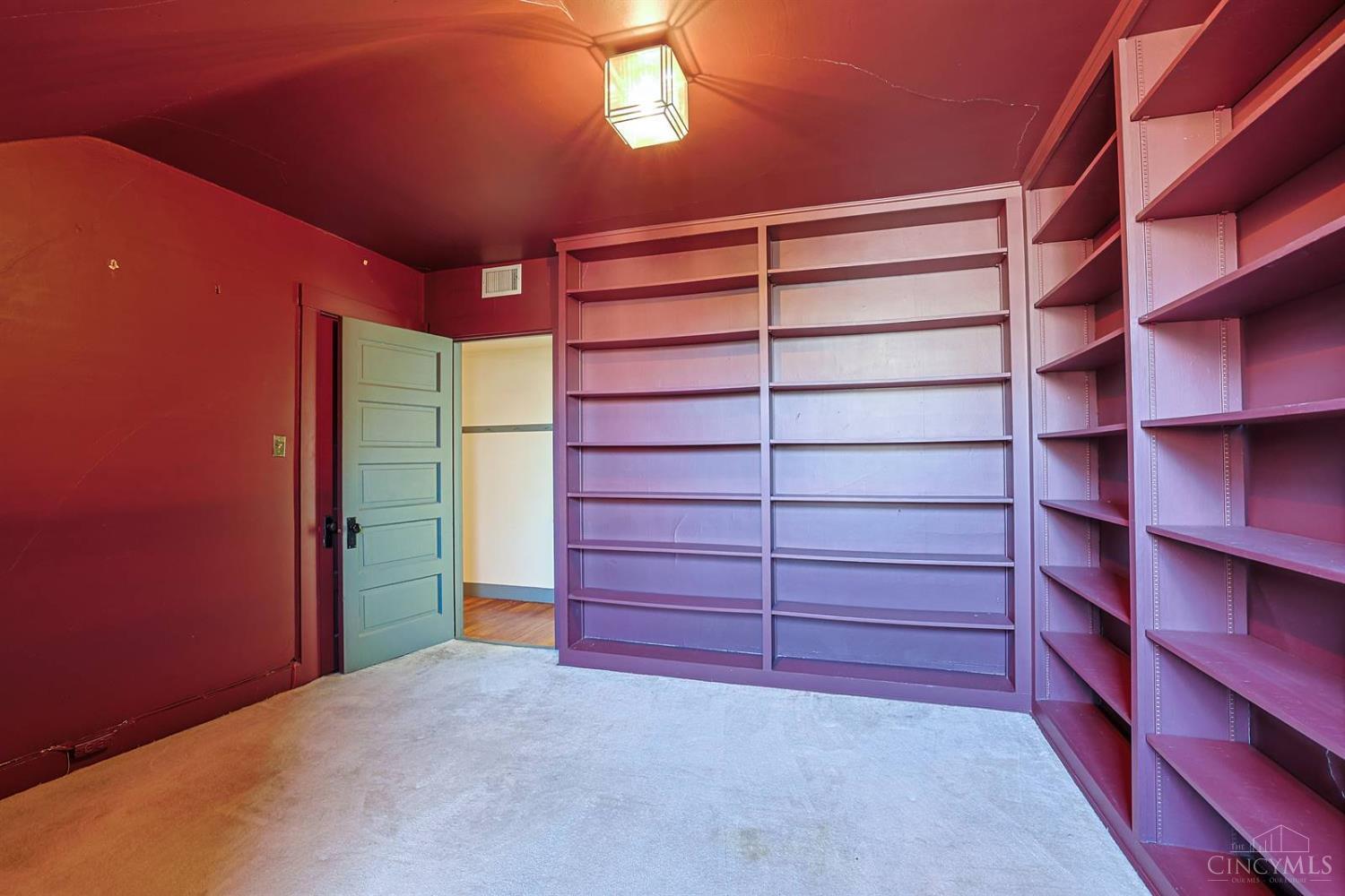 2717 Johnstone Place