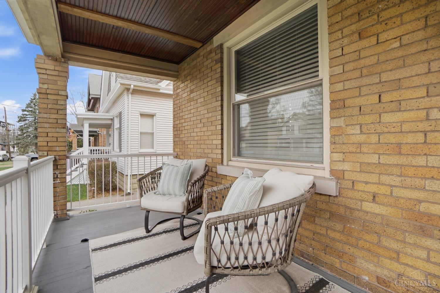 4310 Thirty Third Avenue