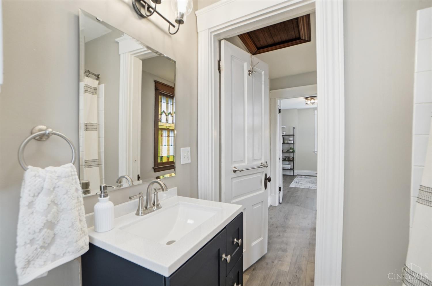 4310 Thirty Third Avenue