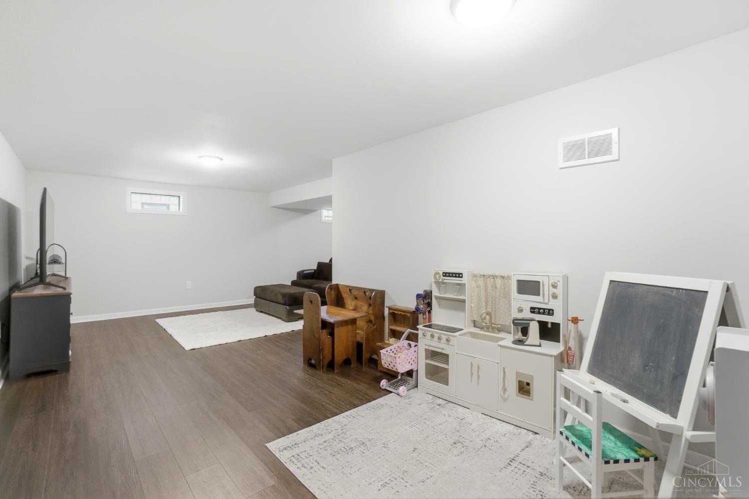 1757 Muskegon Drive