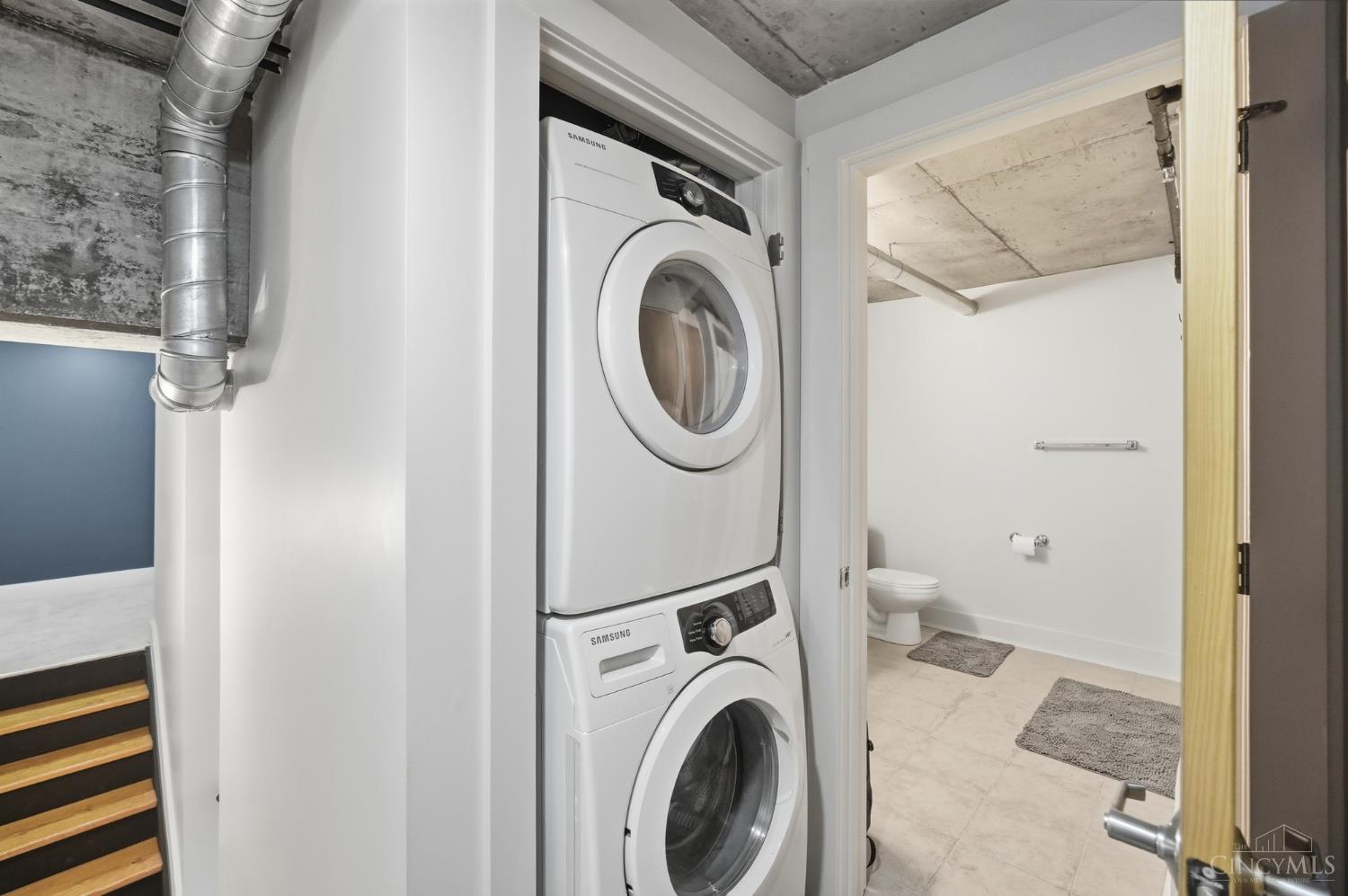 353 W Fourth Street 305