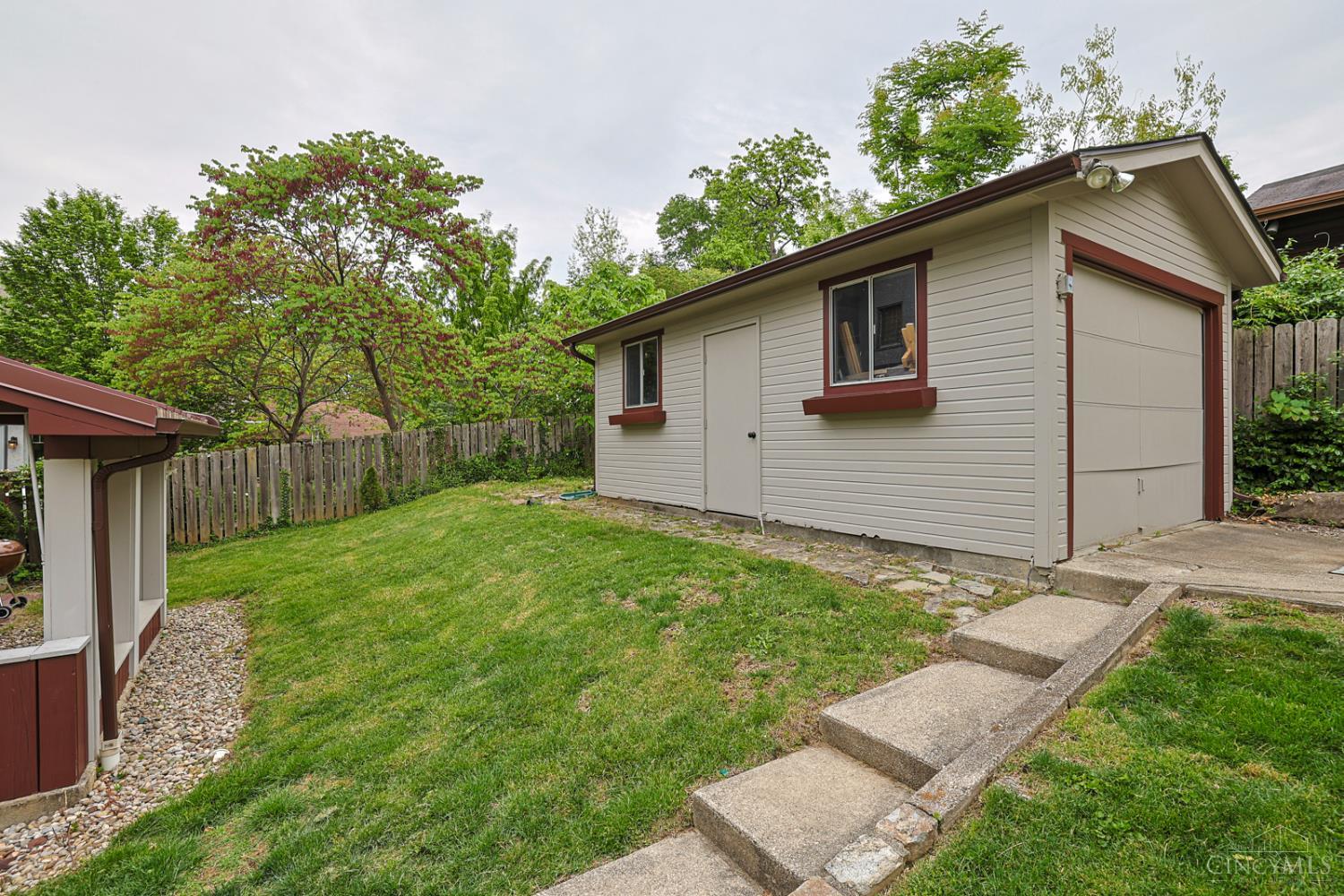 1308 Edwards Road