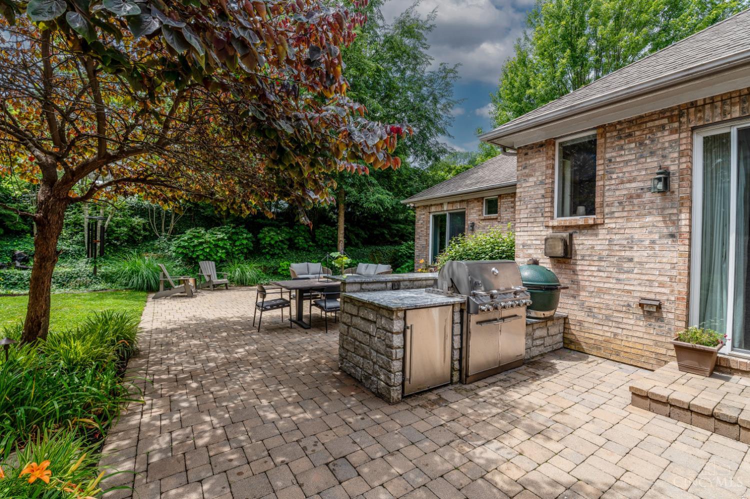 3 Cloister Court