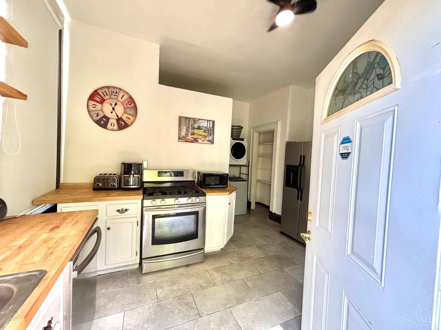 2225 Symmes Street