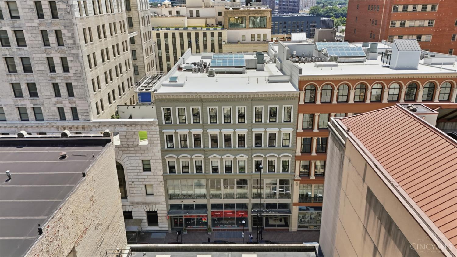 15 W Fourth Street Unit: 202