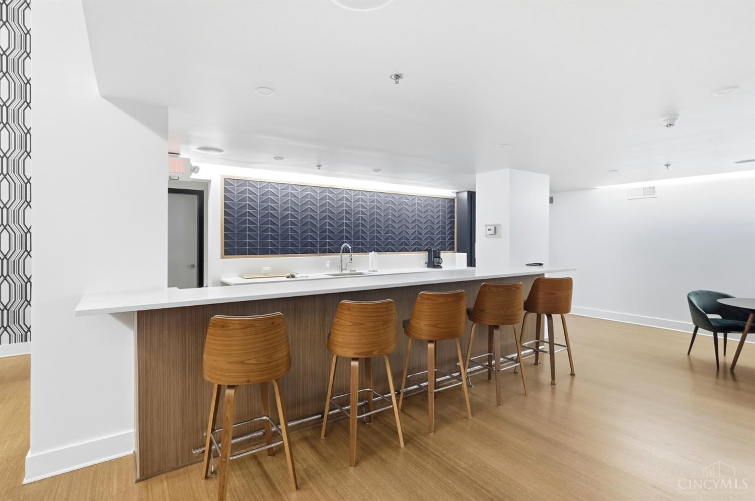 15 W Fourth Street Unit: 202