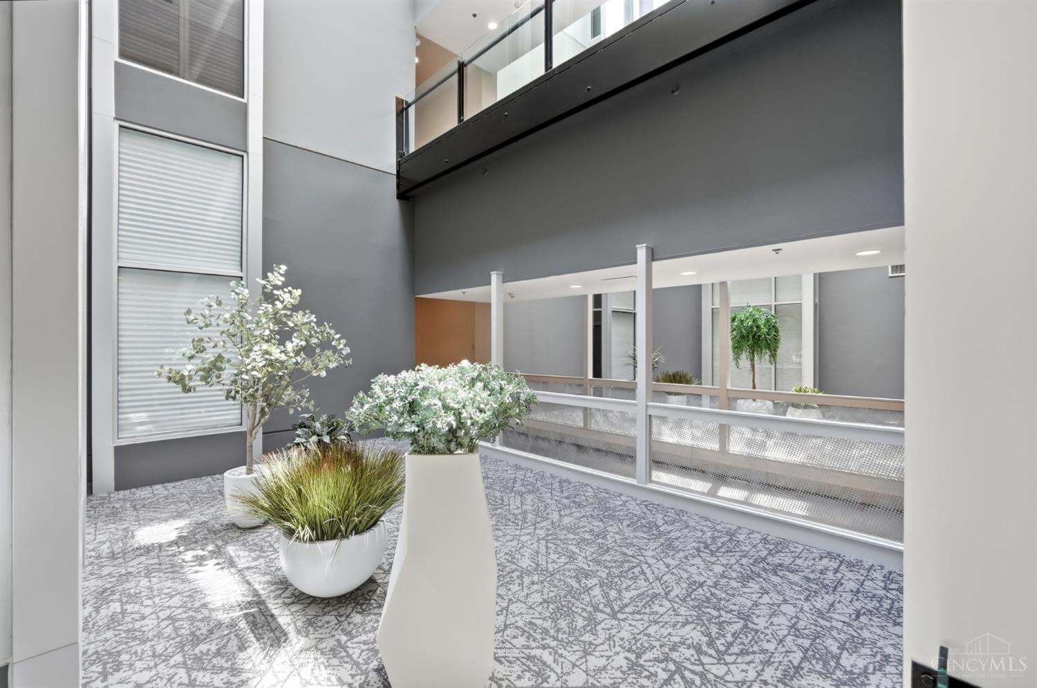 15 W Fourth Street Unit: 202