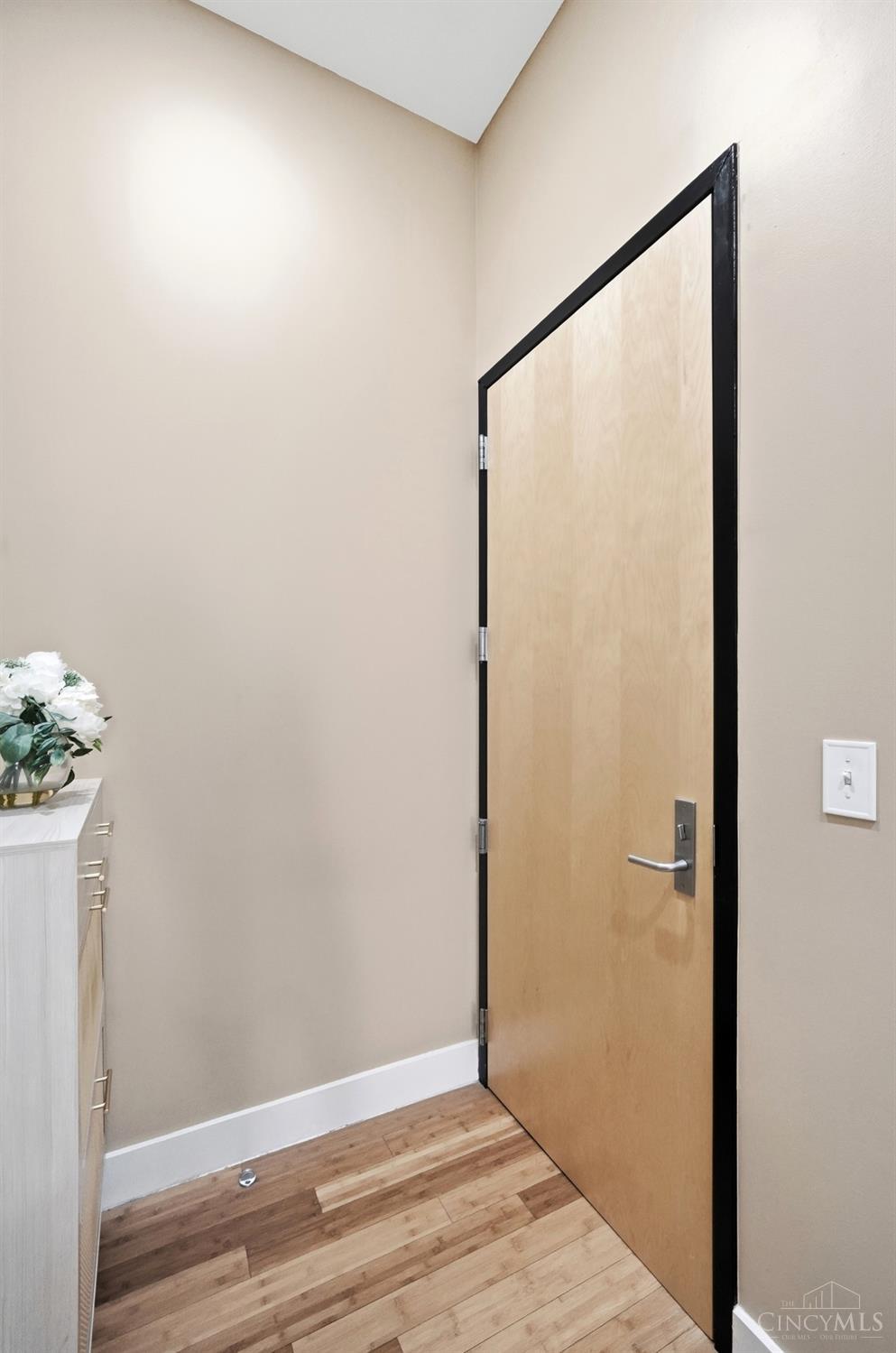 15 W Fourth Street Unit: 202