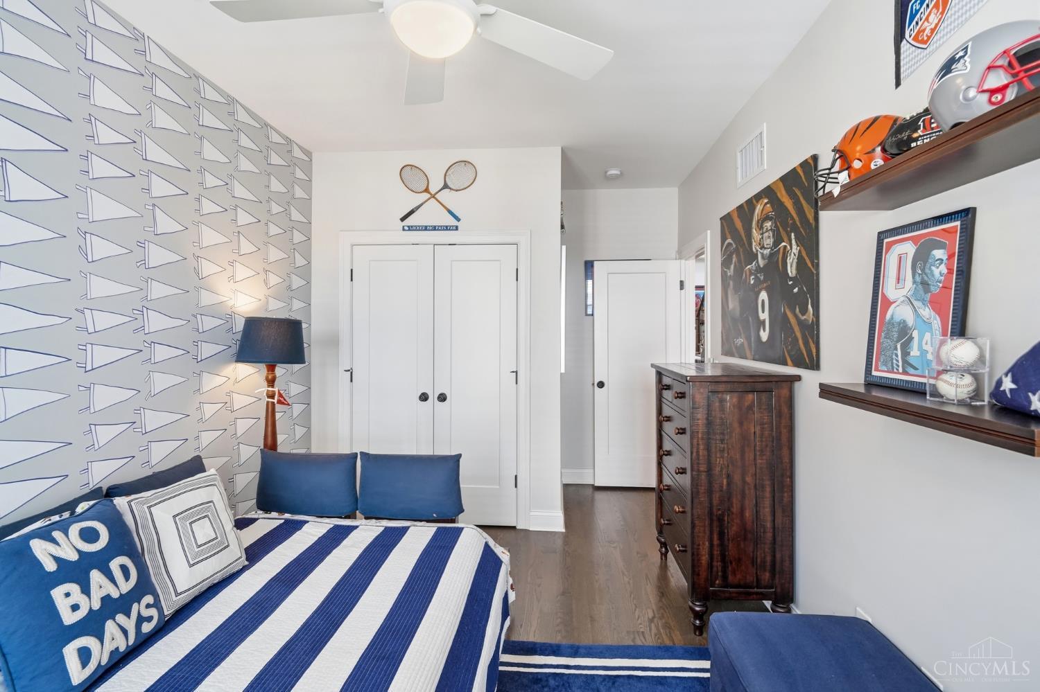221 W Fifteenth Street