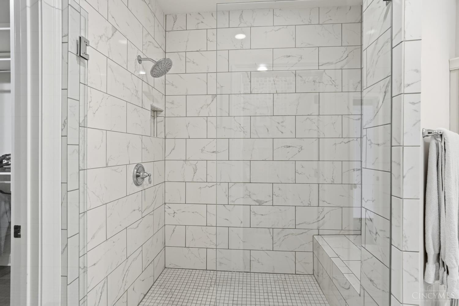 221 W Fifteenth Street