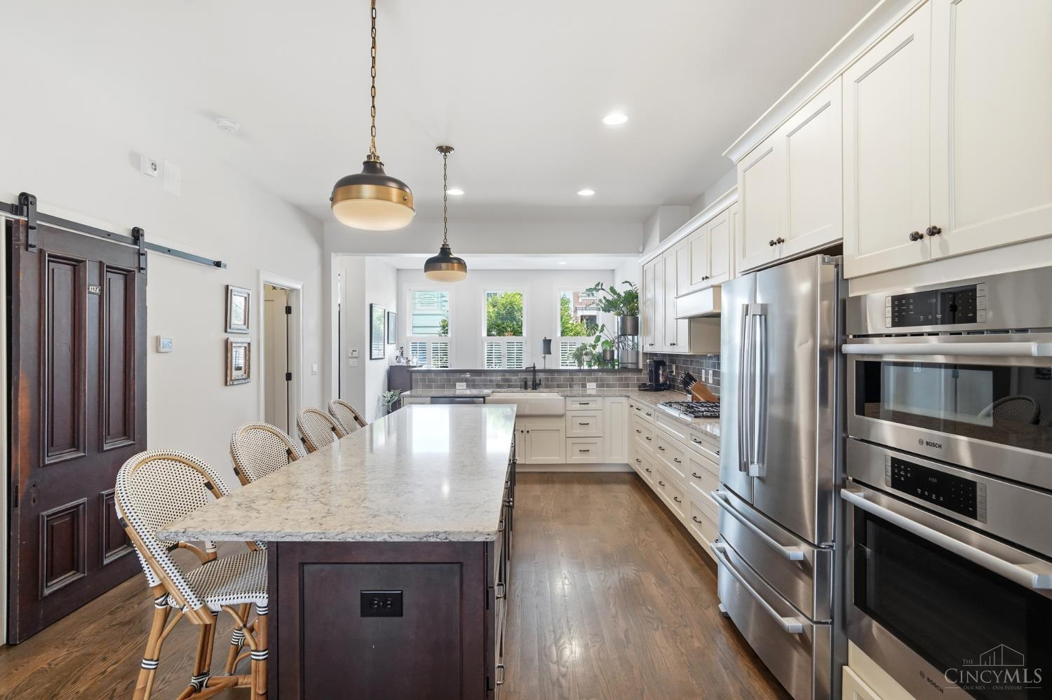 221 W Fifteenth Street