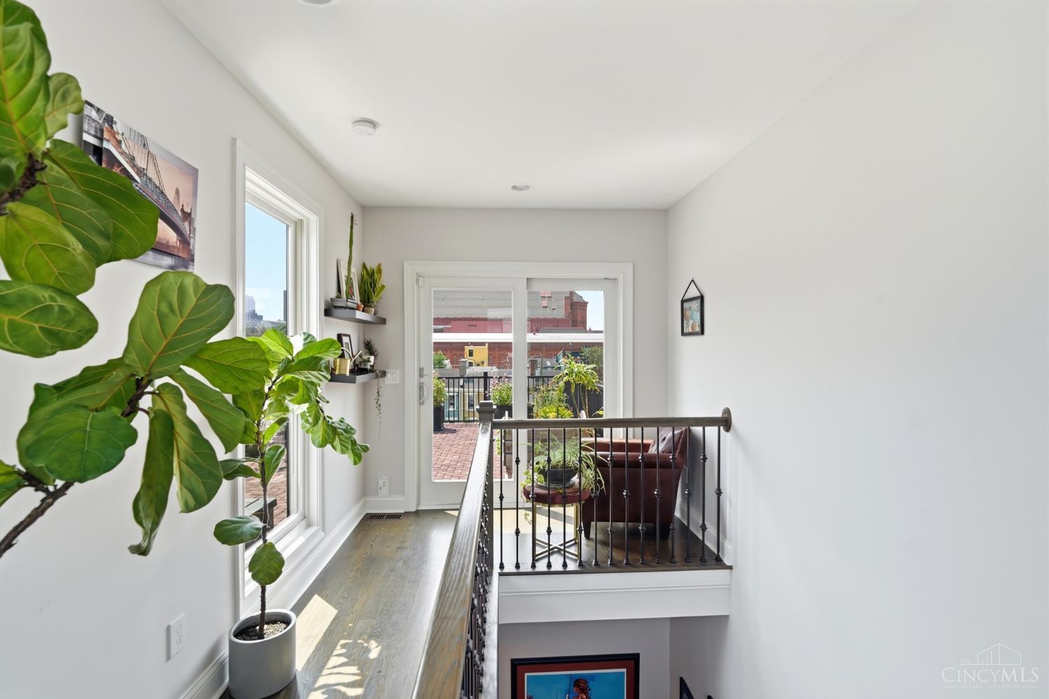 221 W Fifteenth Street