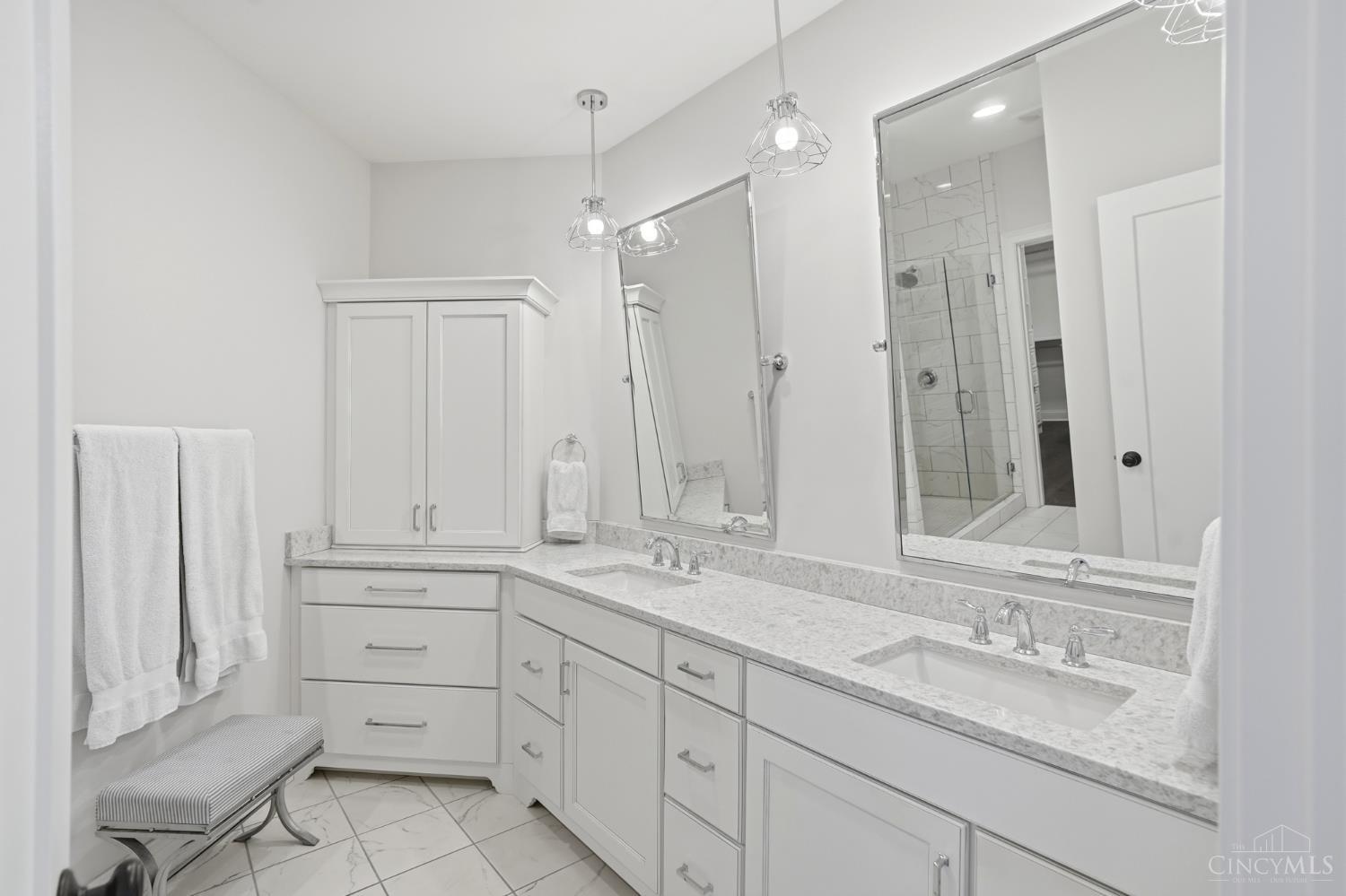 221 W Fifteenth Street