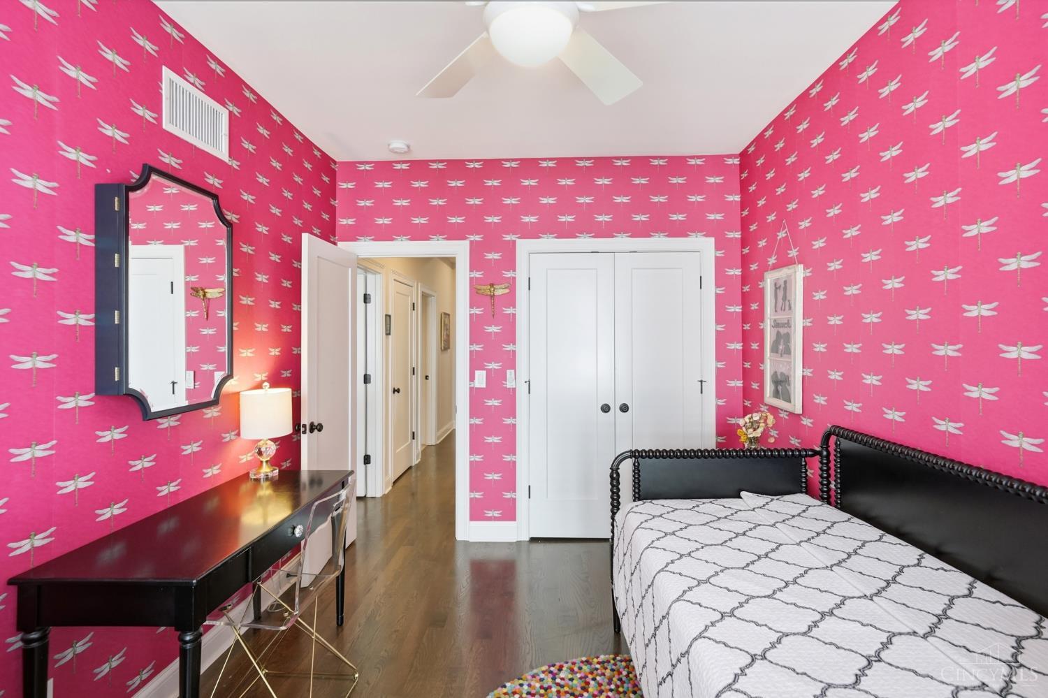 221 W Fifteenth Street