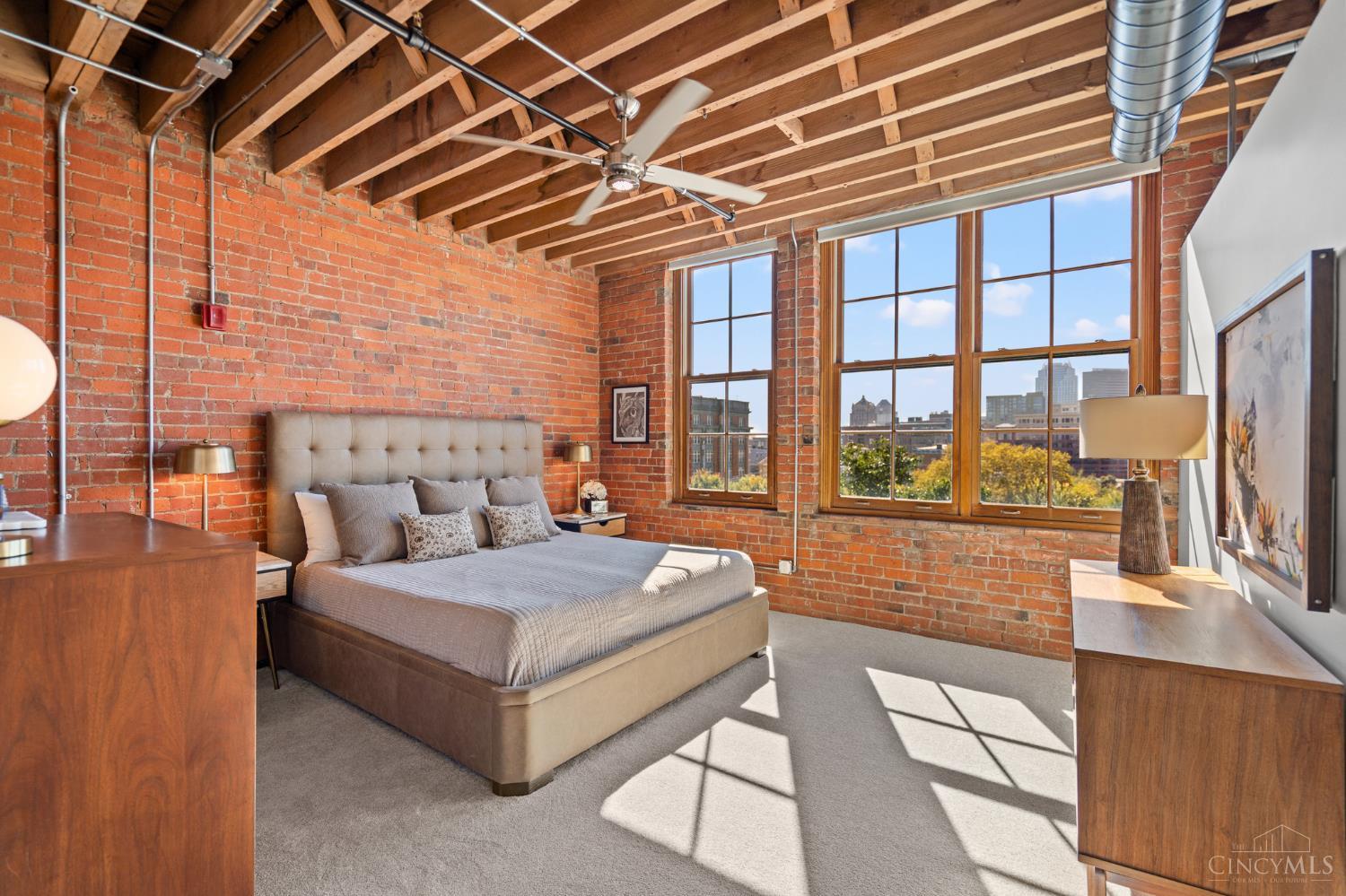 214 E Fourteenth Street Unit: 4A