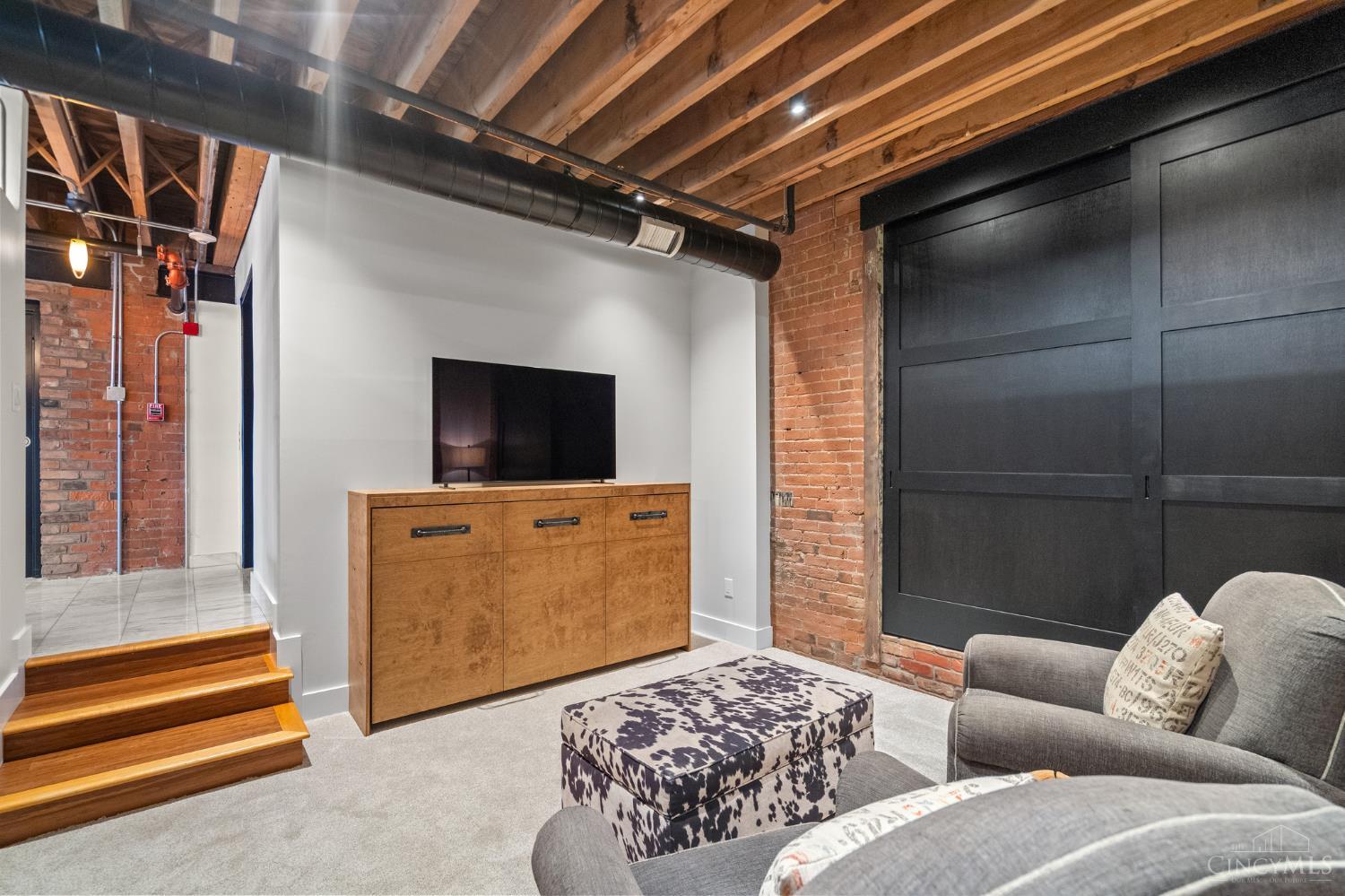 214 E Fourteenth Street Unit: 4A