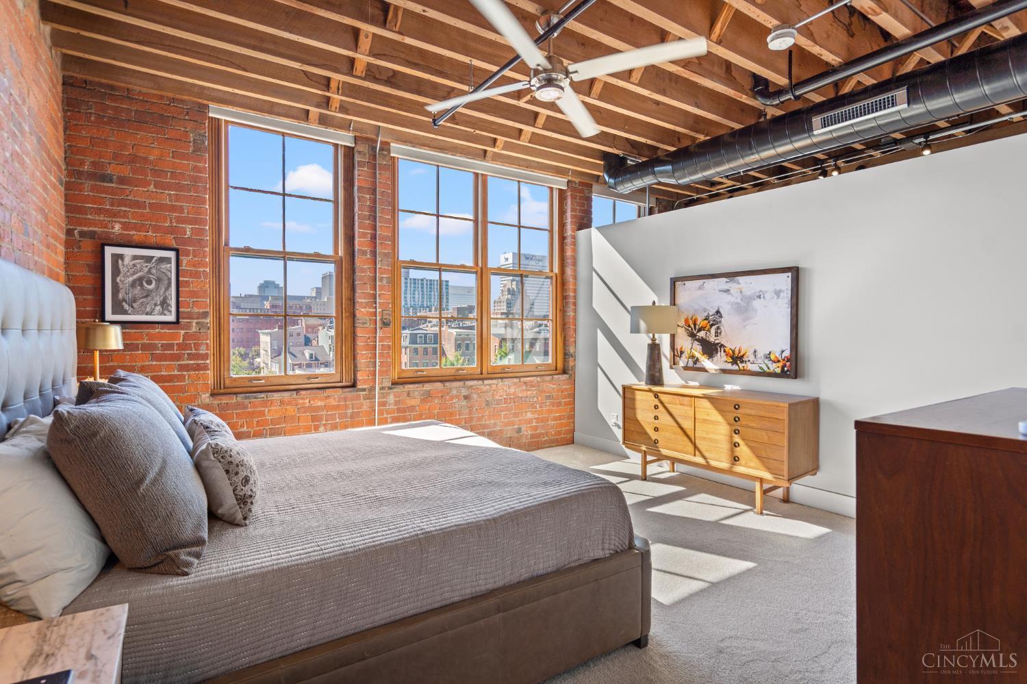 214 E Fourteenth Street Unit: 4A