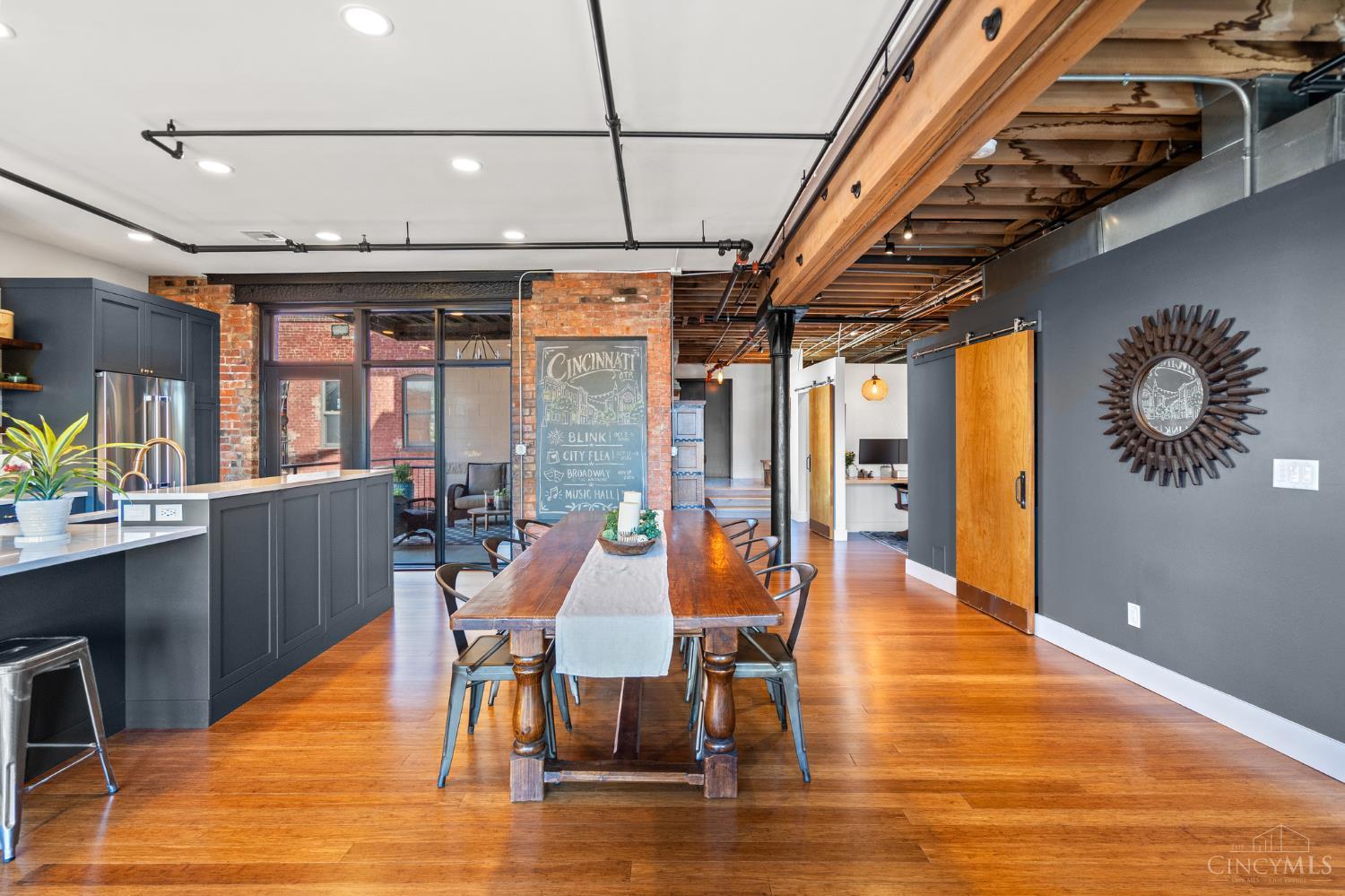 214 E Fourteenth Street Unit: 4A