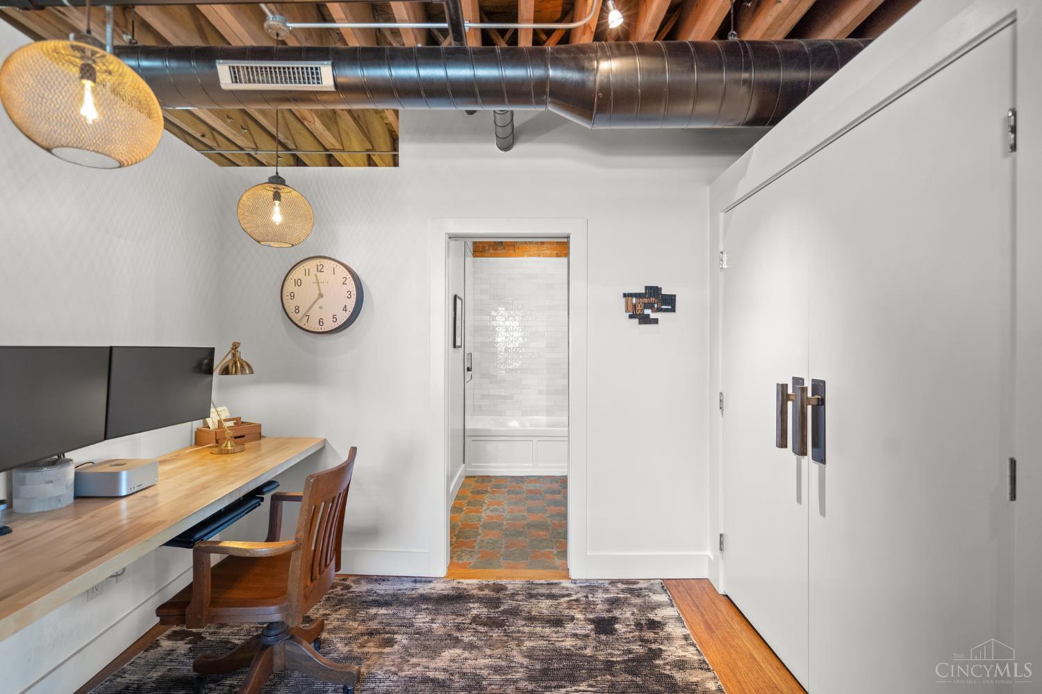 214 E Fourteenth Street Unit: 4A