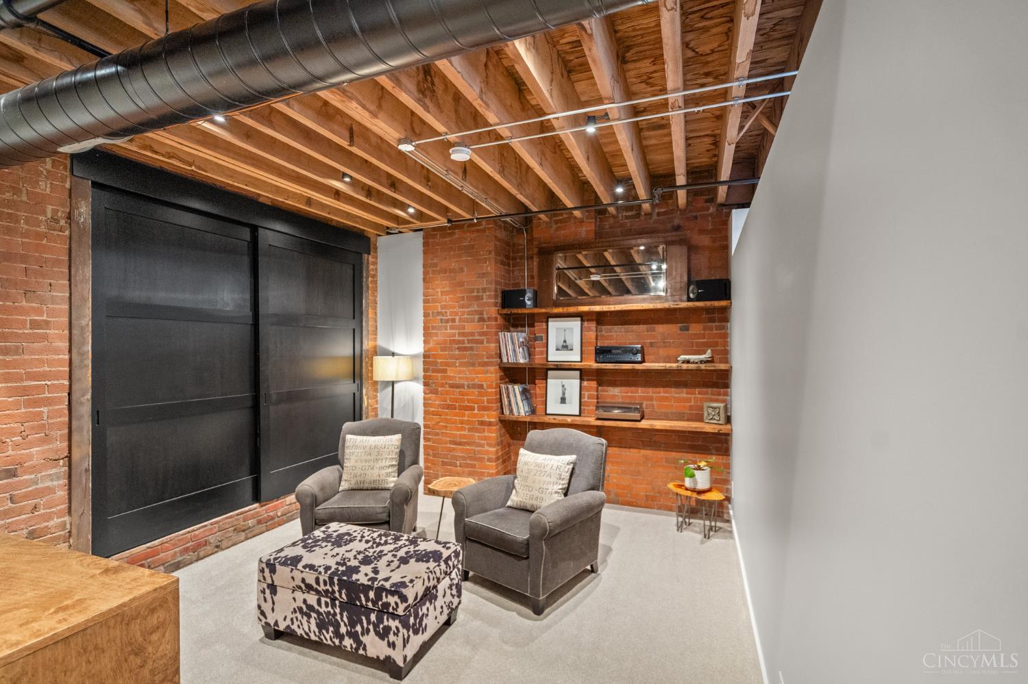 214 E Fourteenth Street Unit: 4A