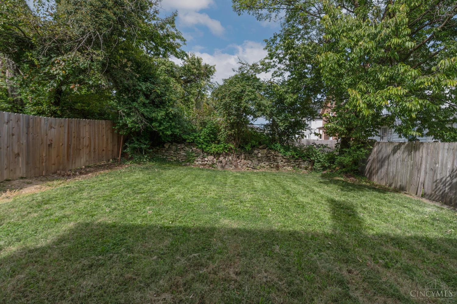 1946 Hewitt Avenue