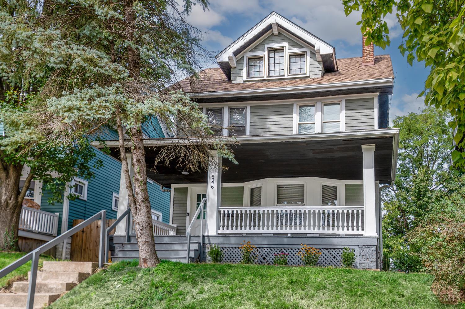 1946 Hewitt Avenue