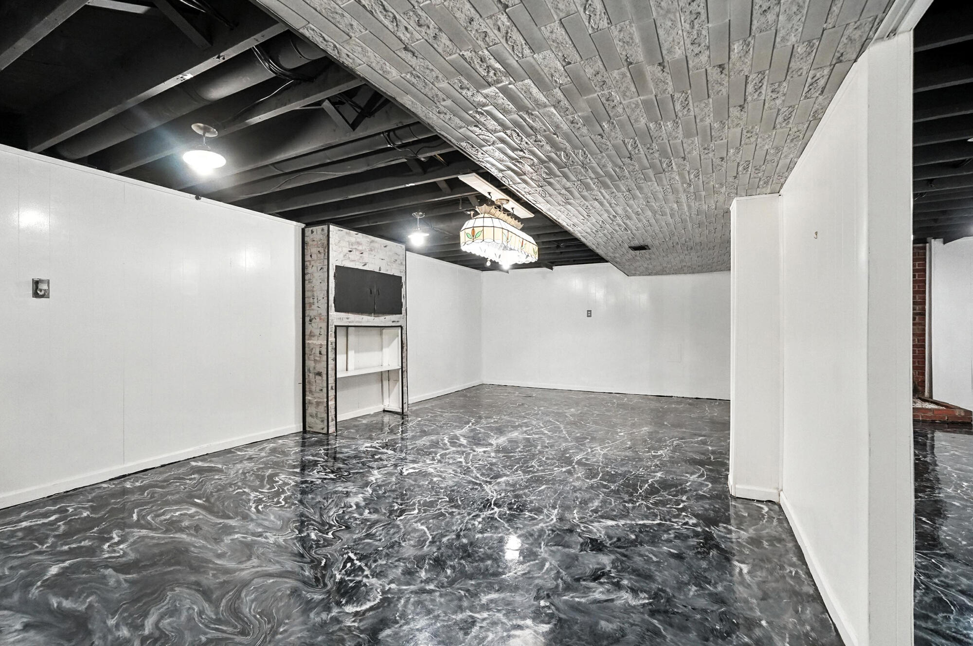 328 Locust Street