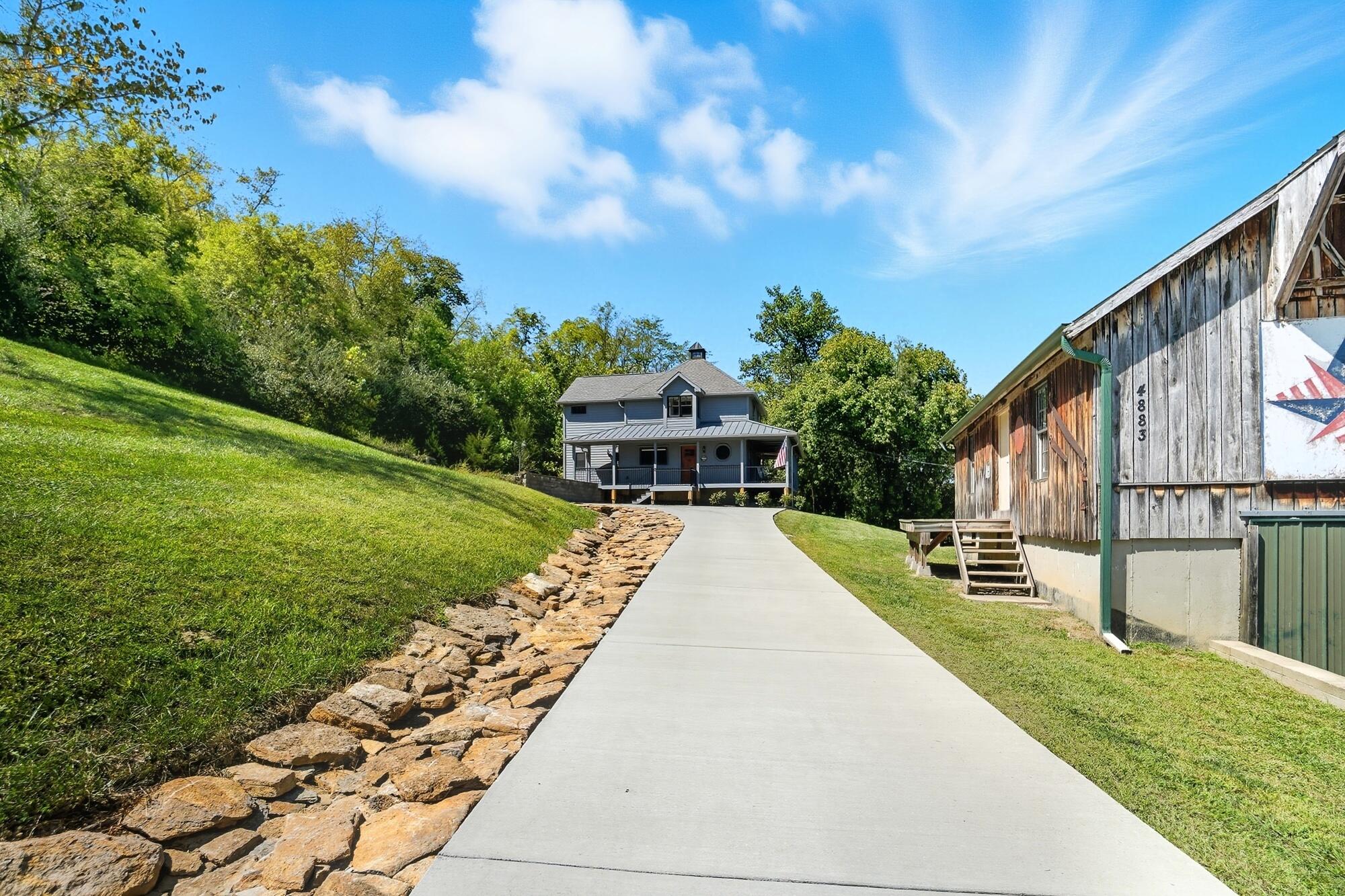 4883 Woolper Road