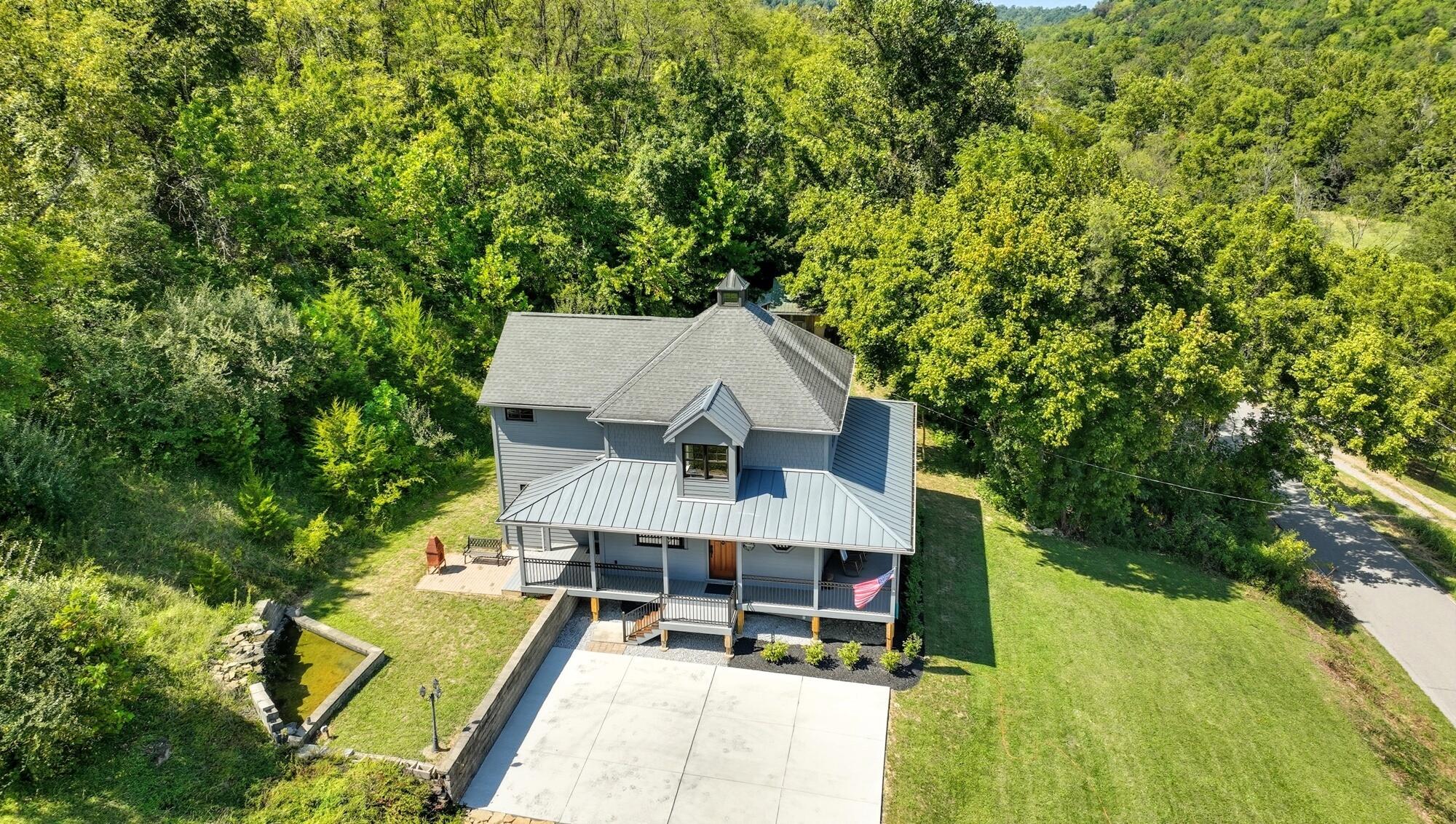 4883 Woolper Road