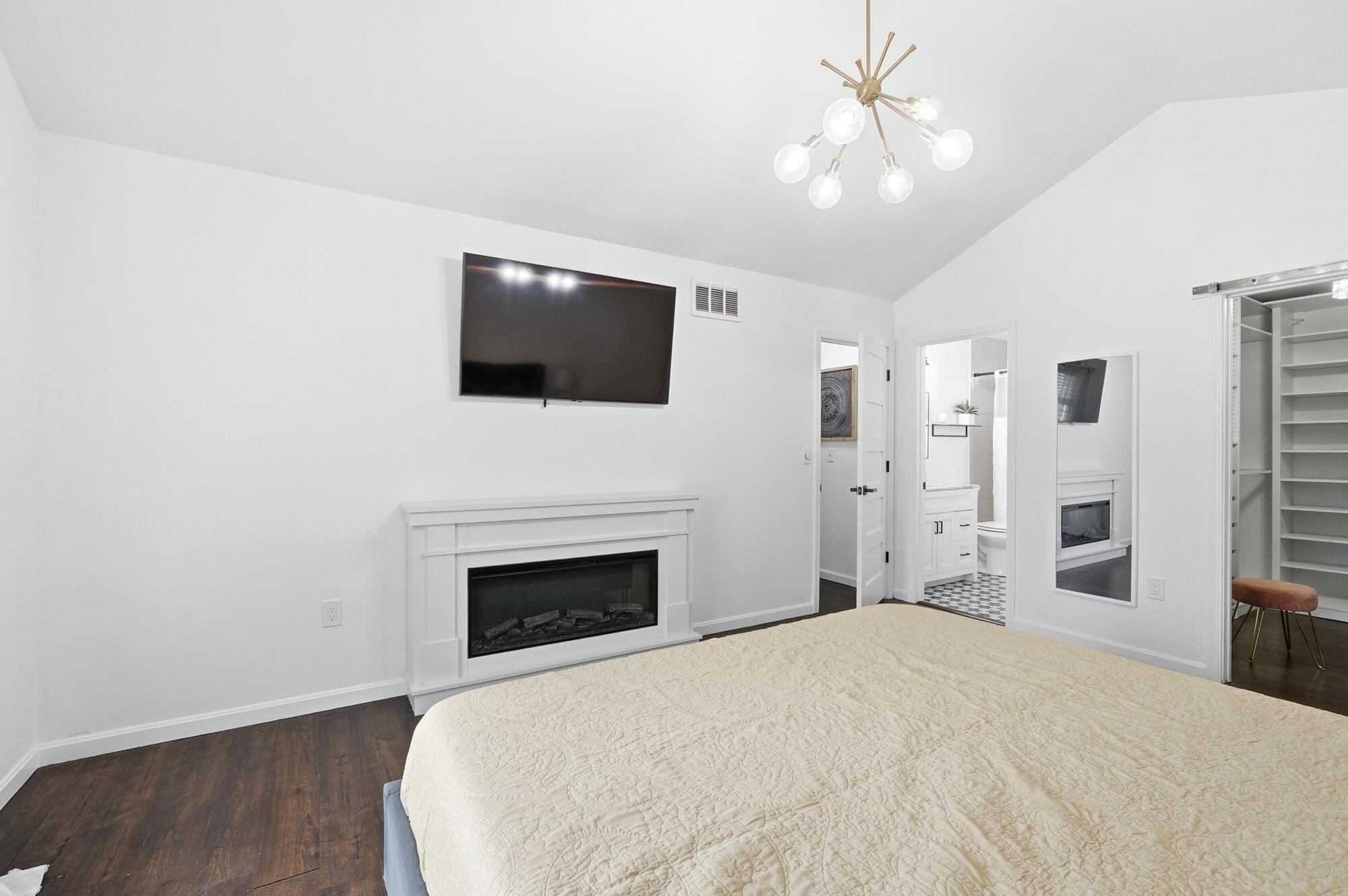 2479 High Crossing Drive