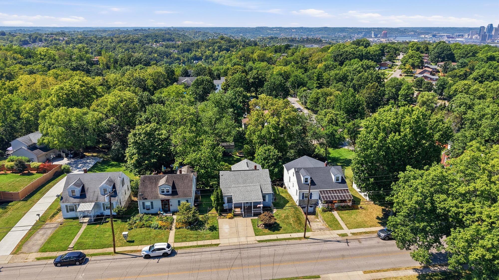 350 Rossford Avenue