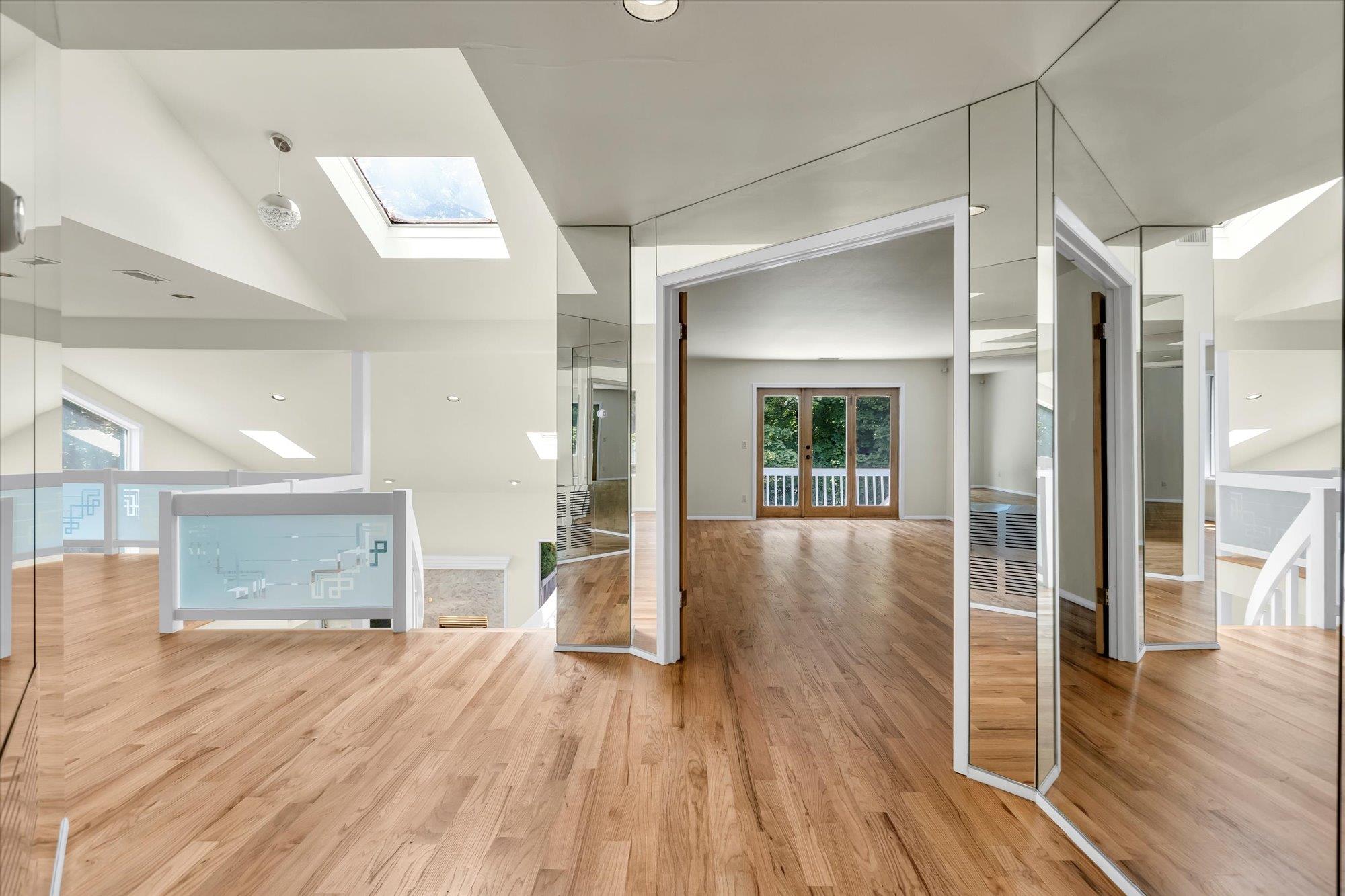 2 Heiko Court