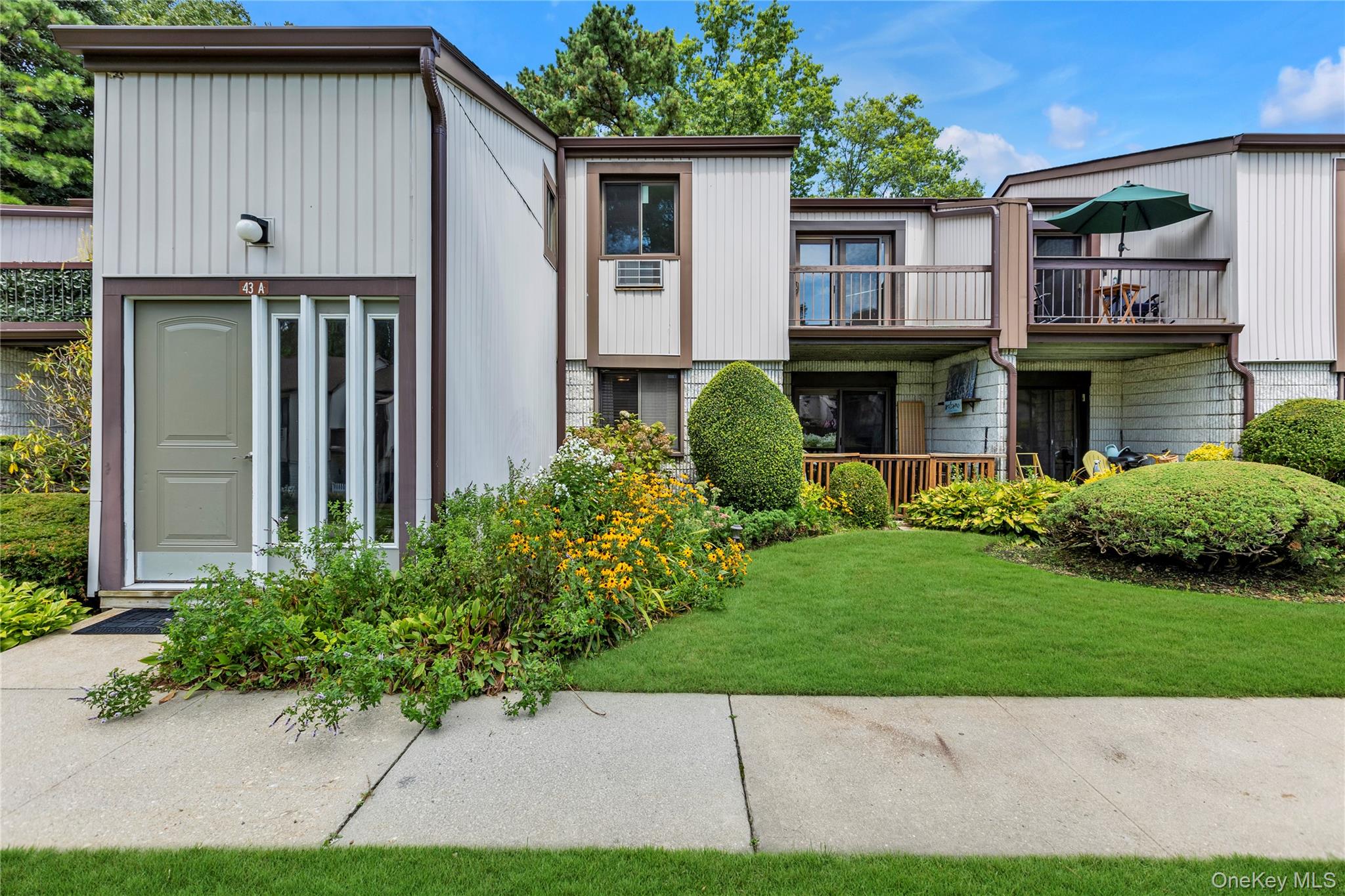 43 Richmond Boulevard Unit: 2A