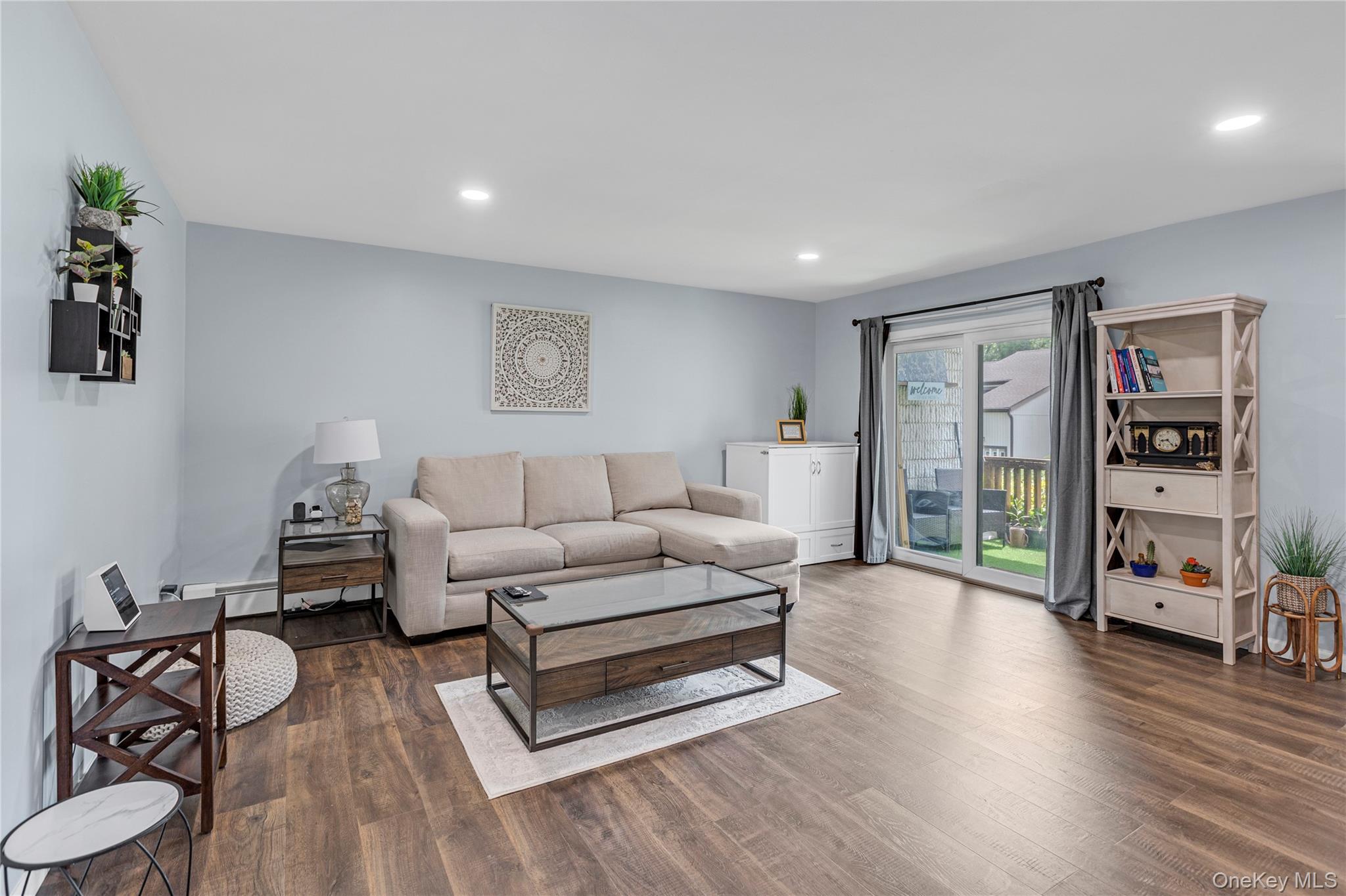 43 Richmond Boulevard Unit: 2A