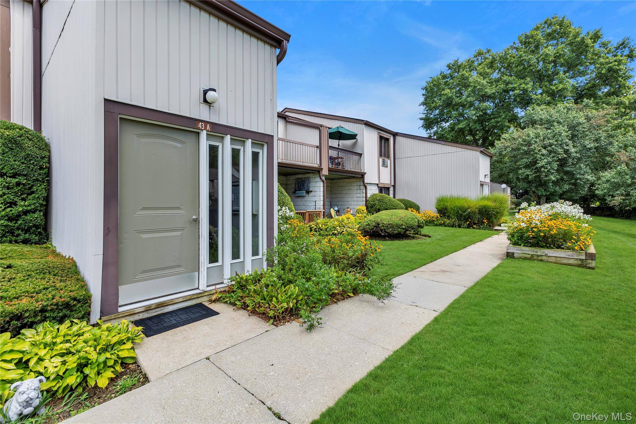 43 Richmond Boulevard Unit: 2A