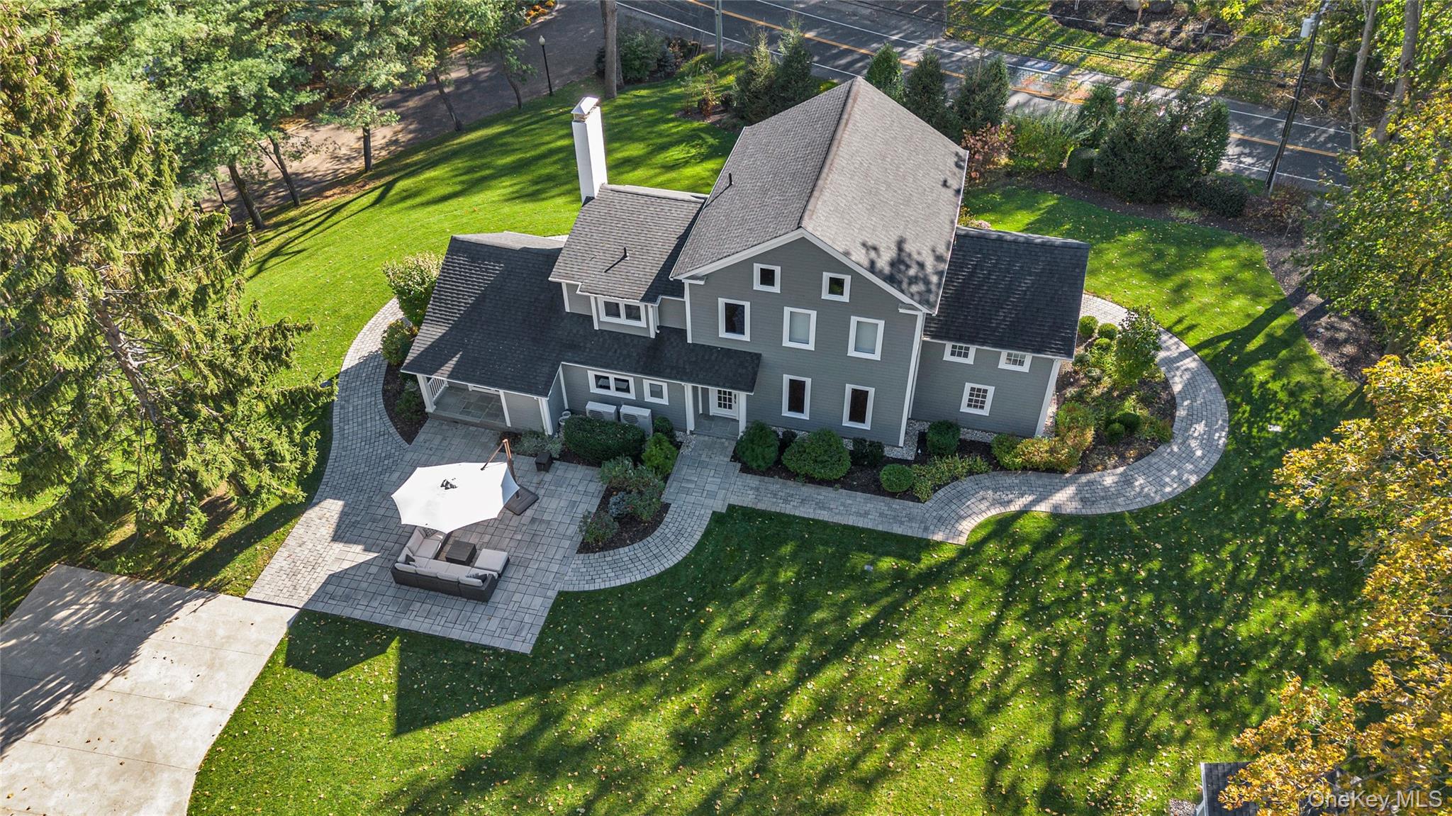 22 Fort Salonga Road