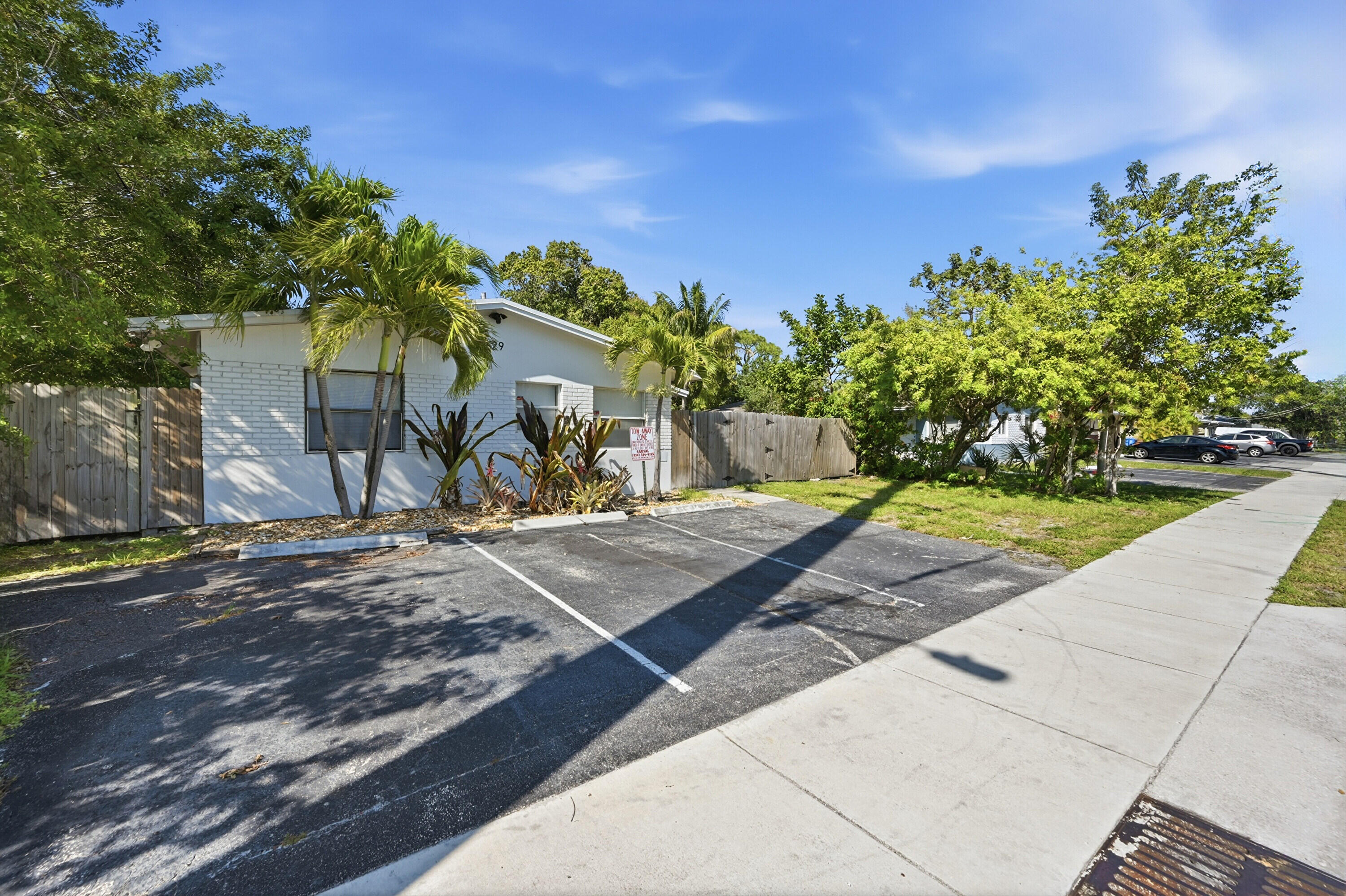629 NE 36th Street