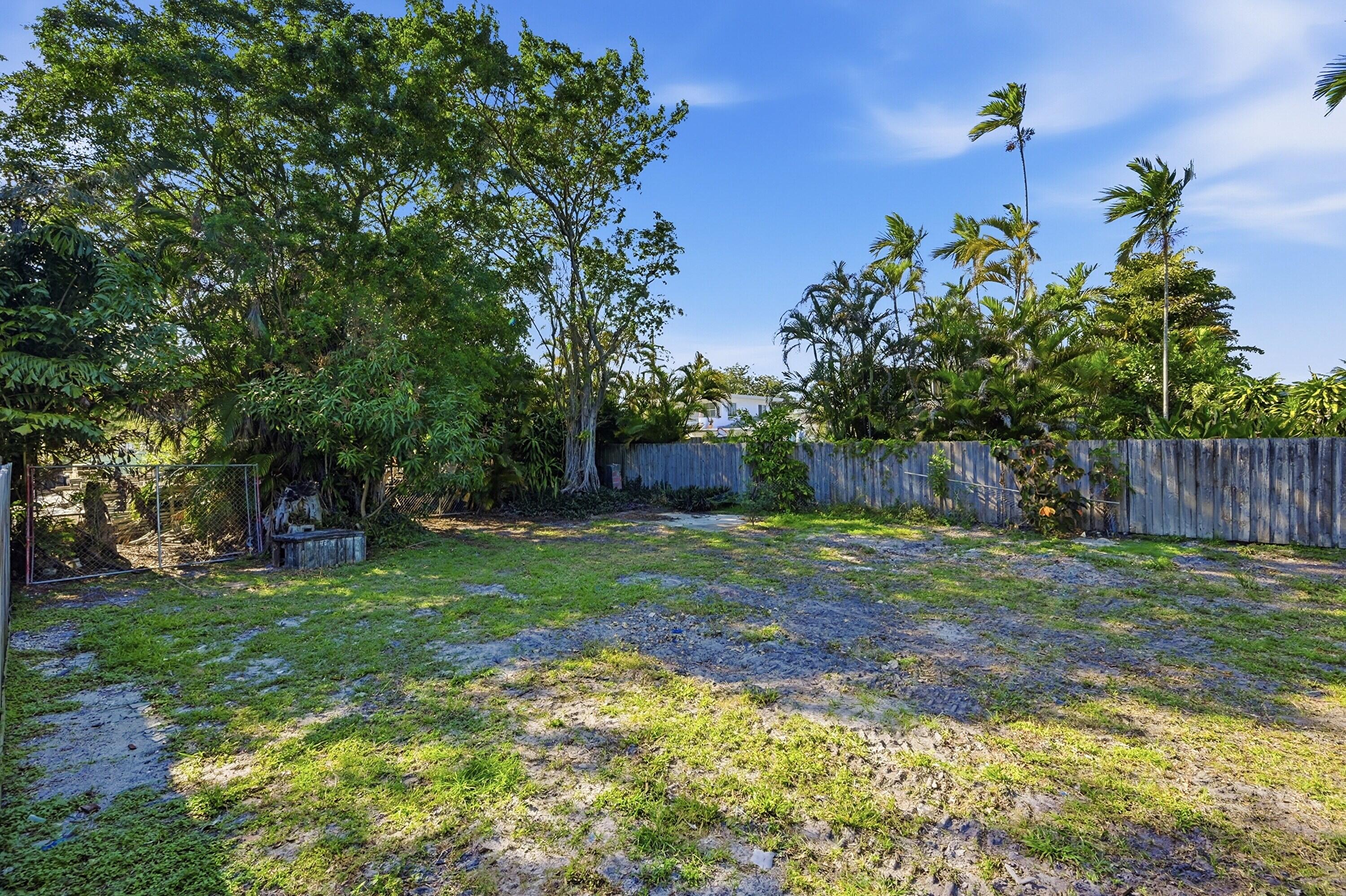 629 NE 36th Street