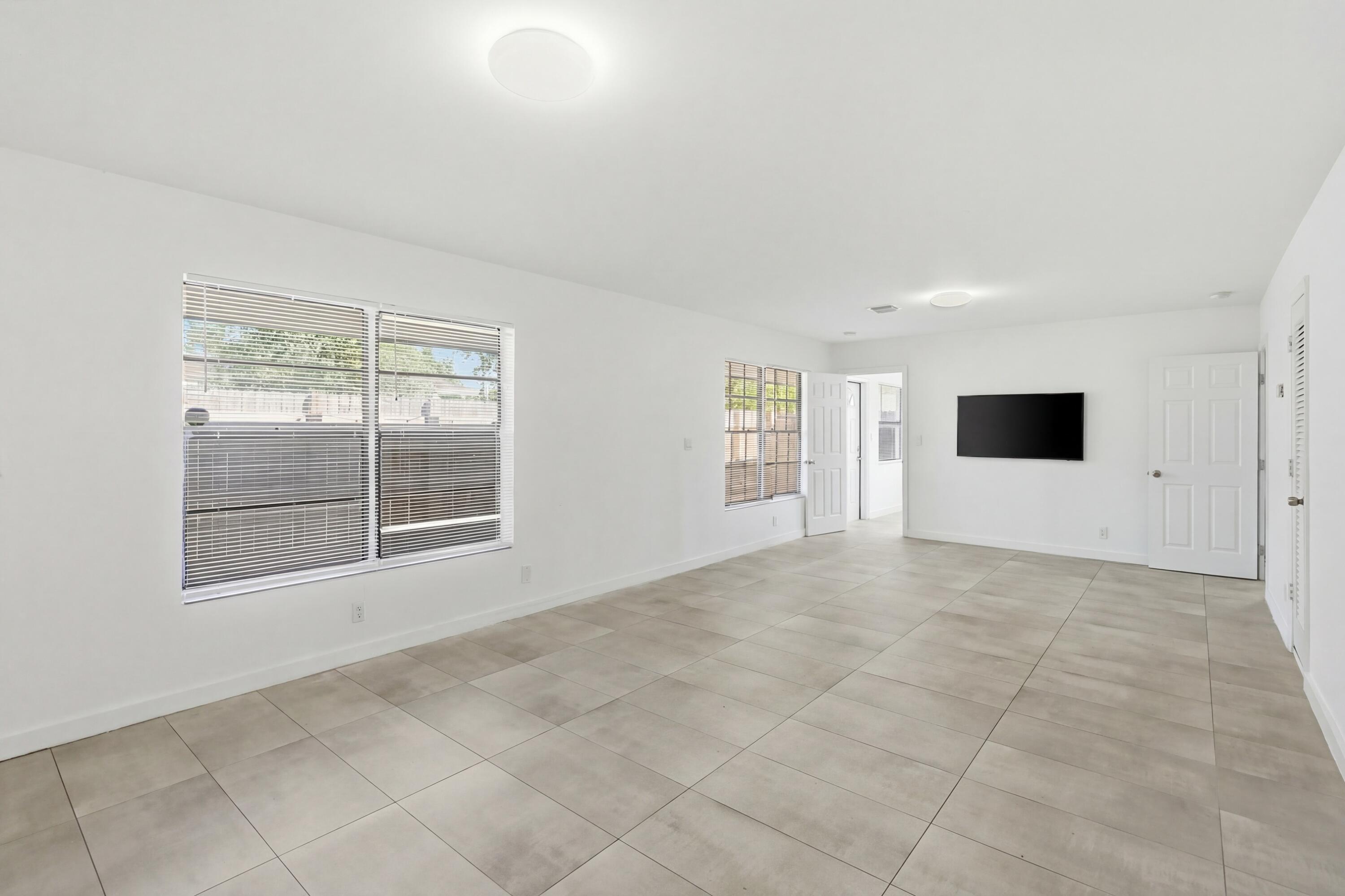 629 NE 36th Street