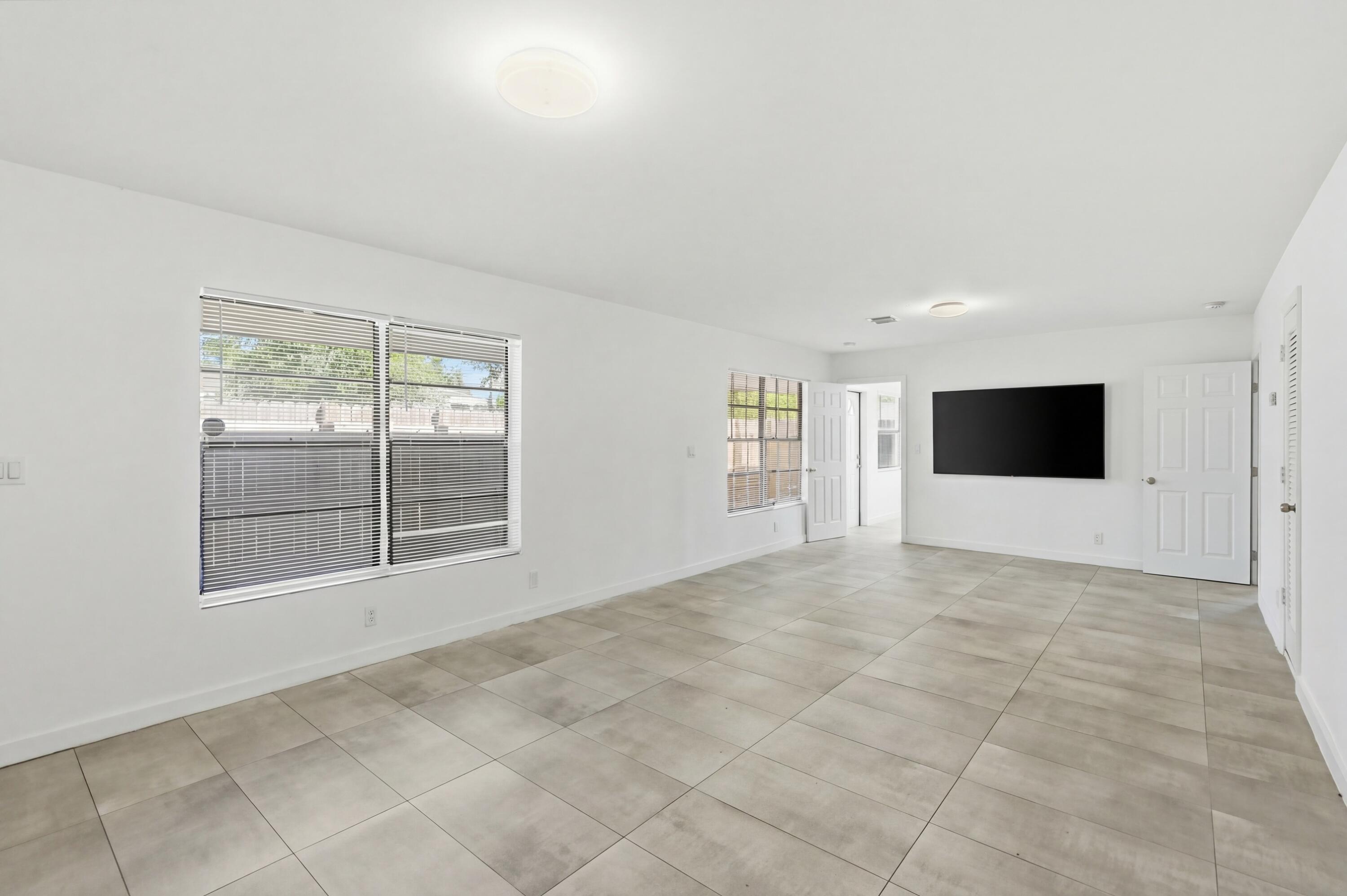 629 NE 36th Street