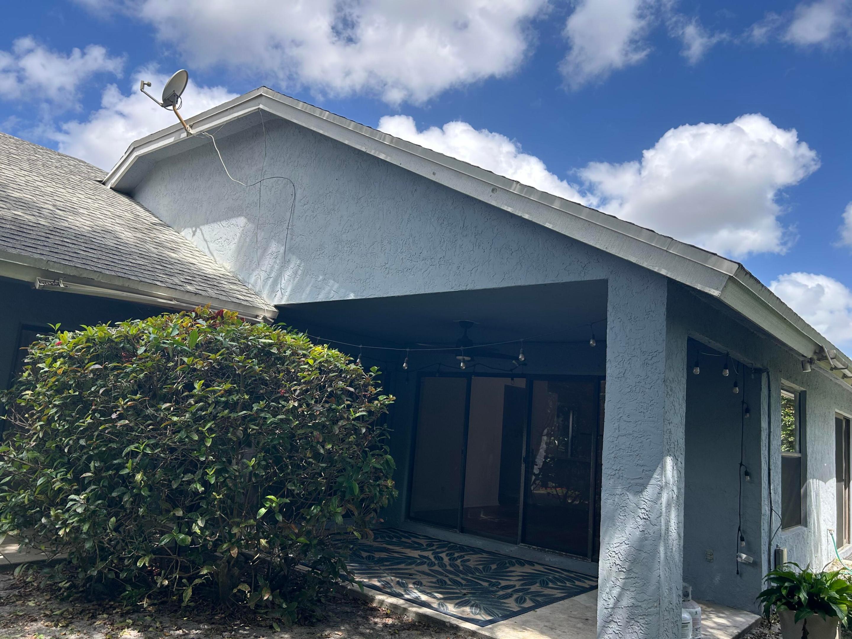5124 NW 42nd Terrace