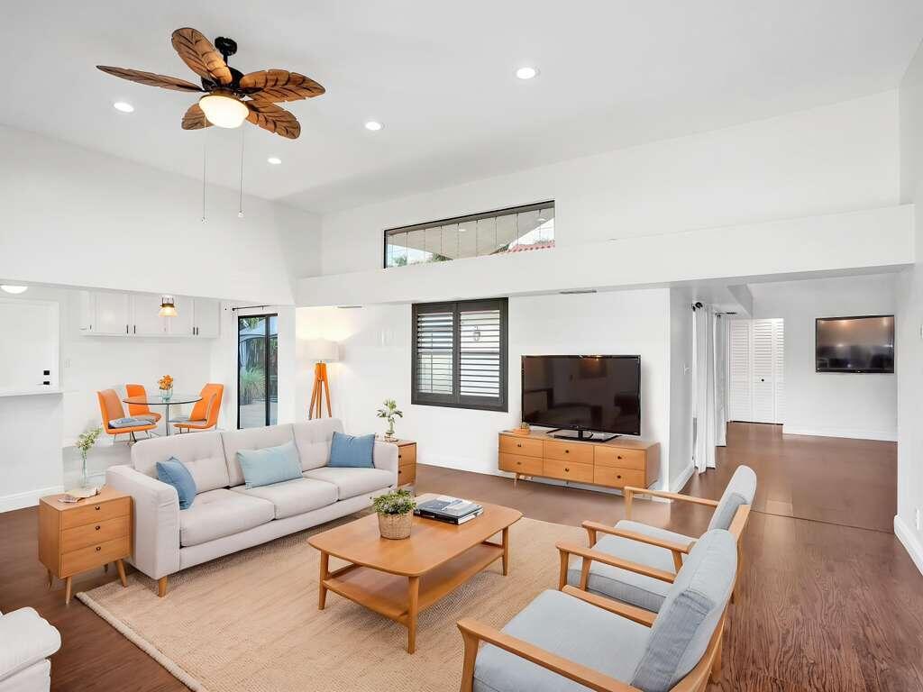1821 NW 43rd Street