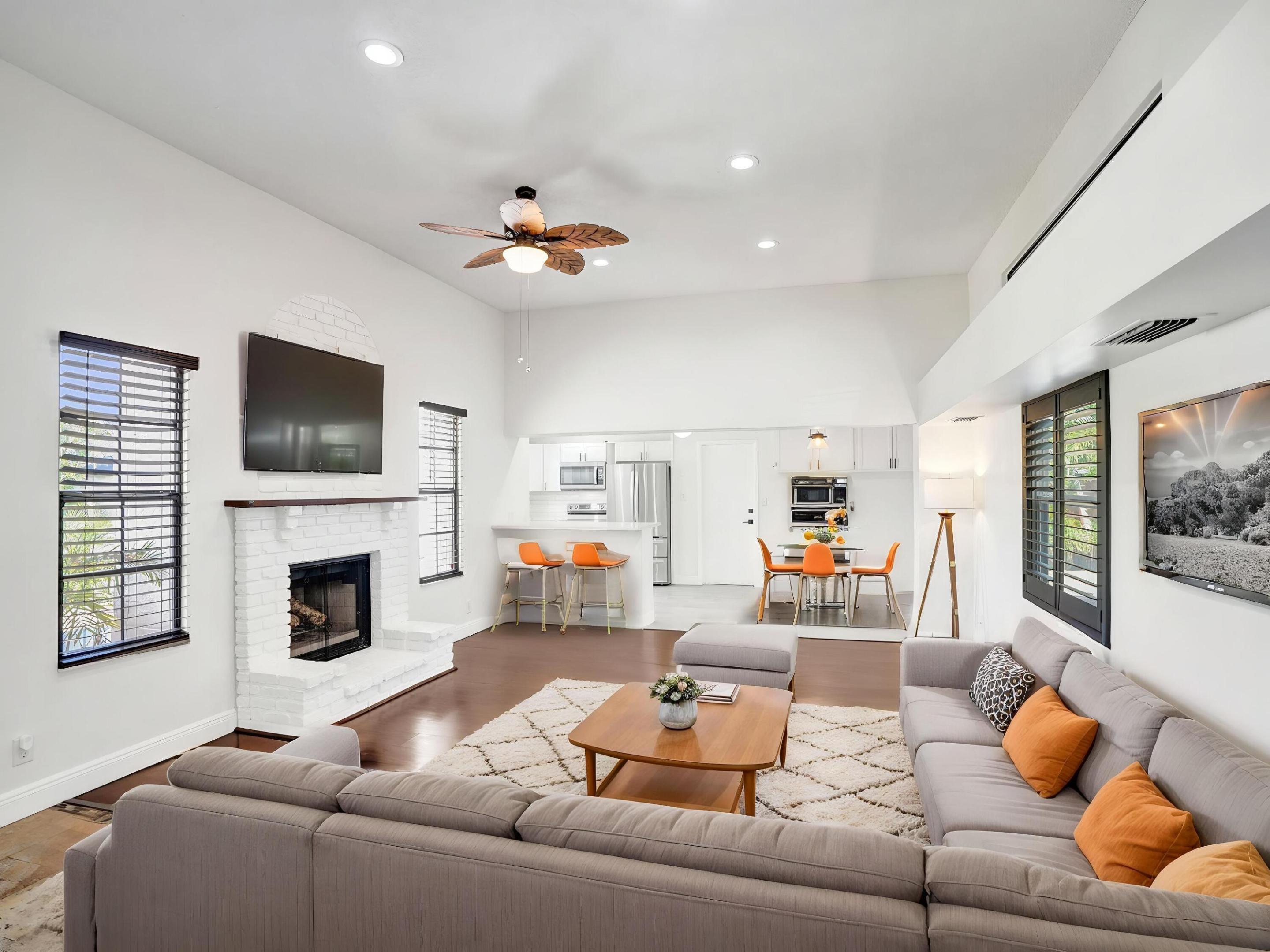 1821 NW 43rd Street