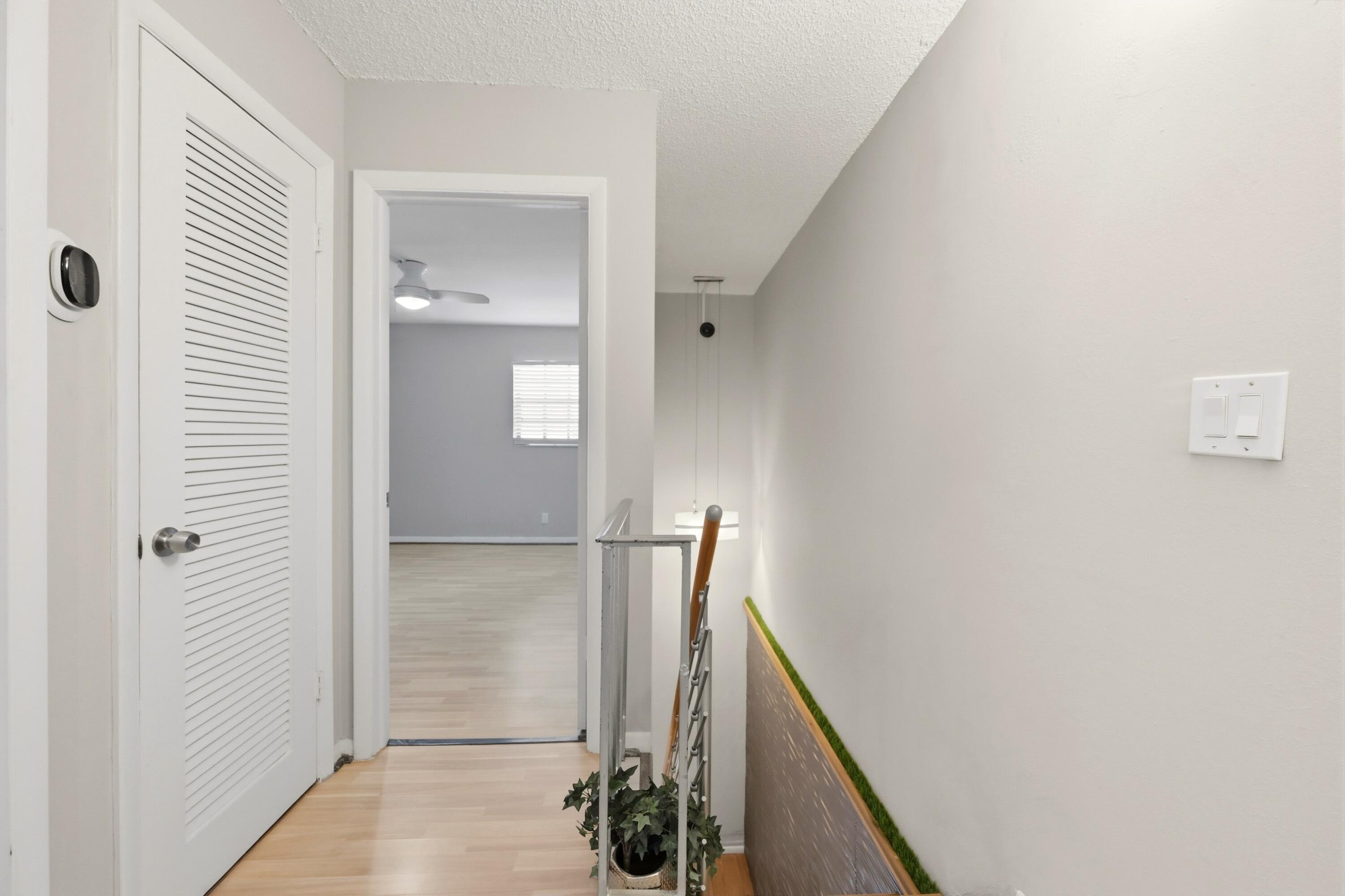 905 NE 28th Street 206