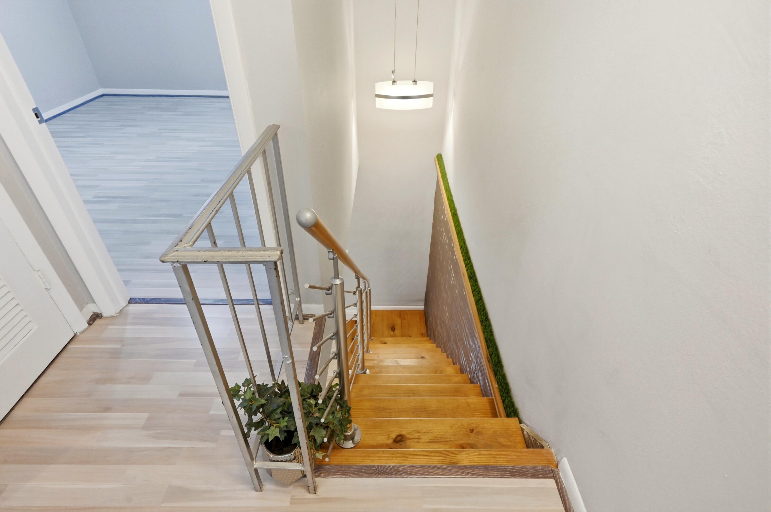 905 NE 28th Street 206