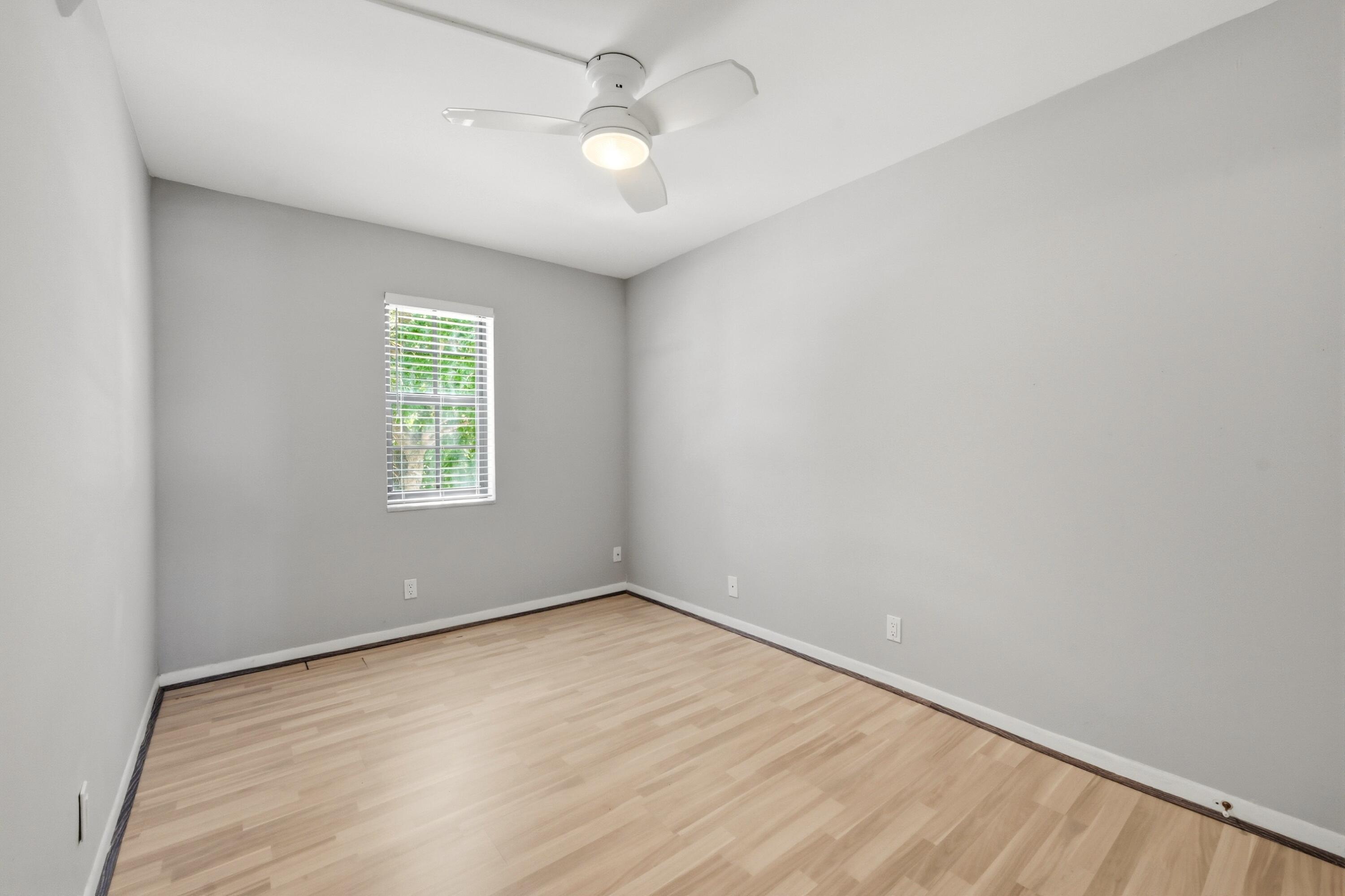 905 NE 28th Street 206