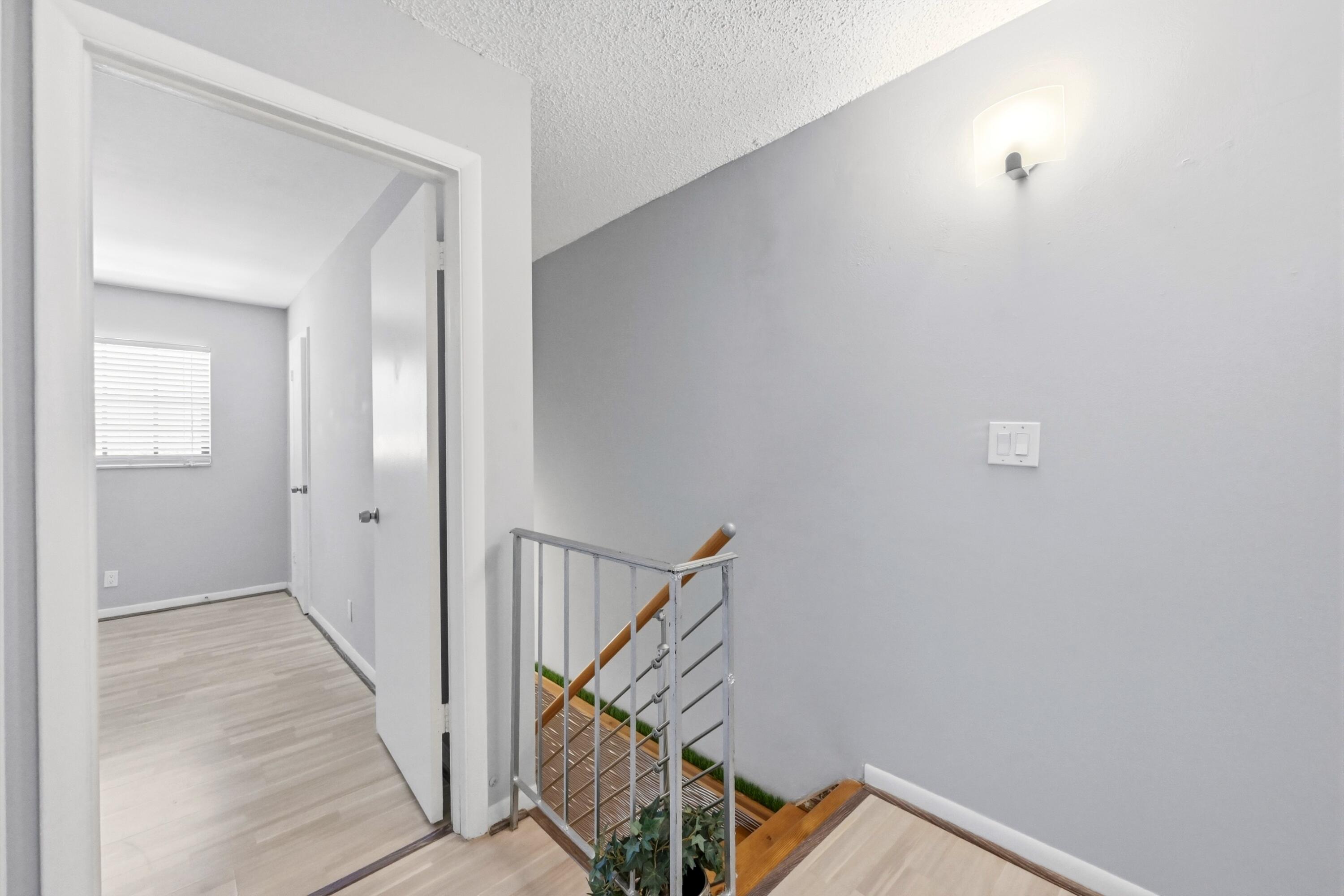 905 NE 28th Street 206