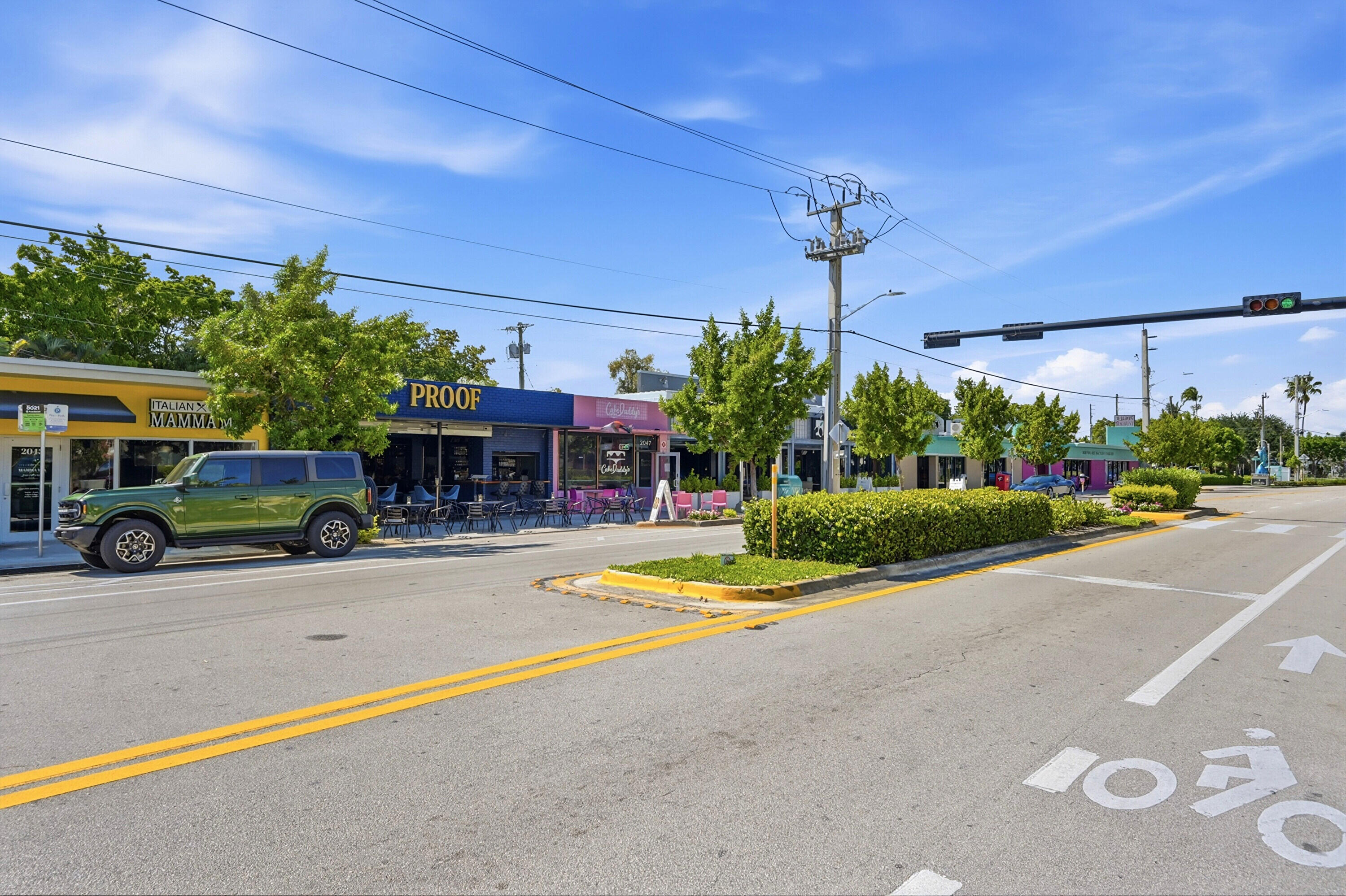 905 NE 28th Street 206